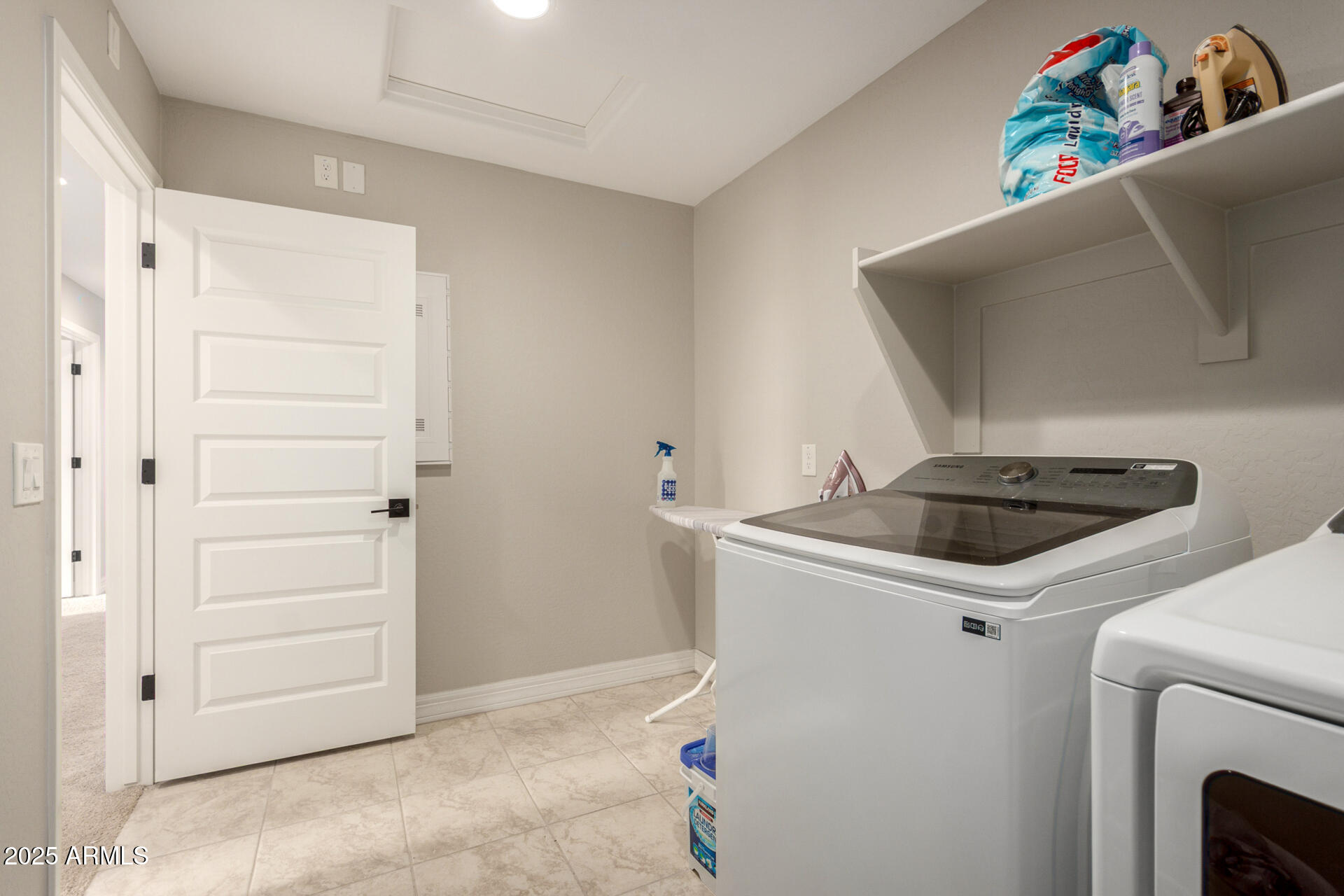 5126 W ROUNDHOUSE Road