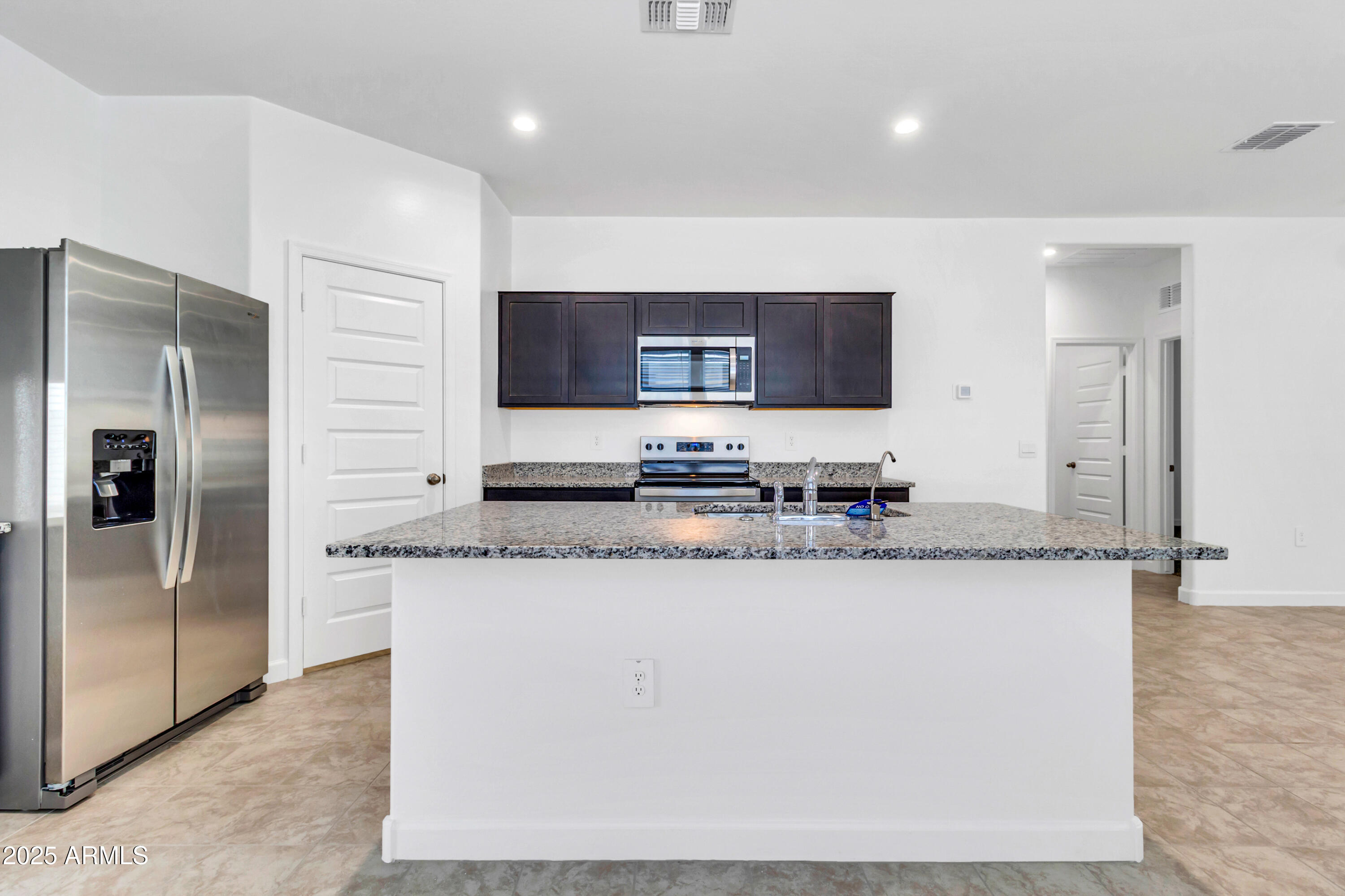 2108 W Sheridan Avenue