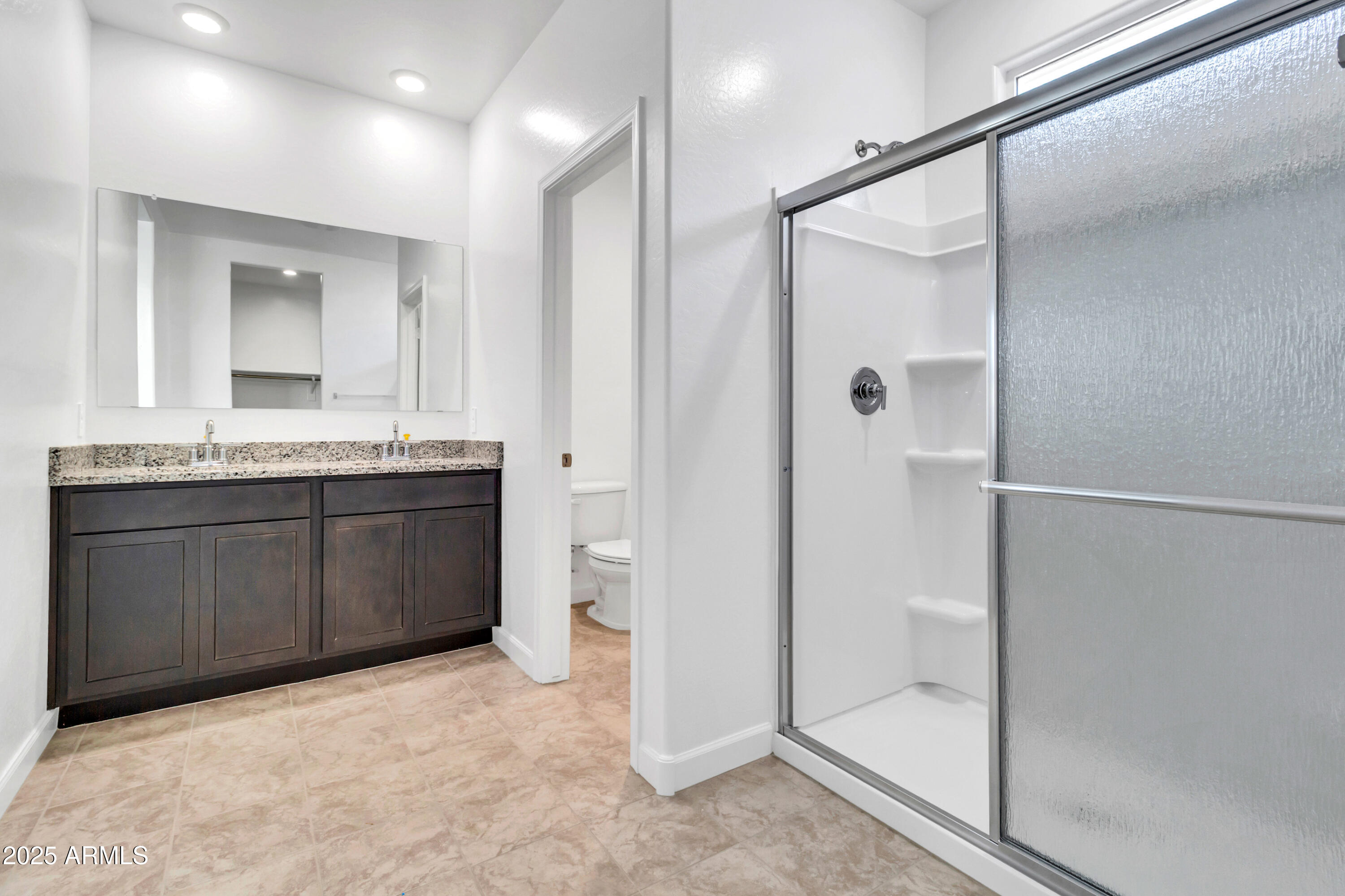 2108 W Sheridan Avenue