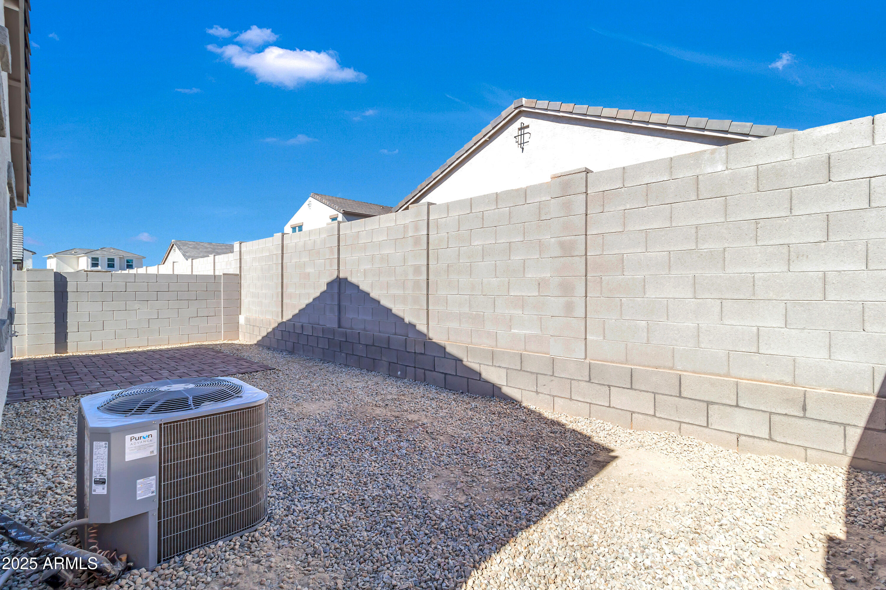 2108 W Sheridan Avenue