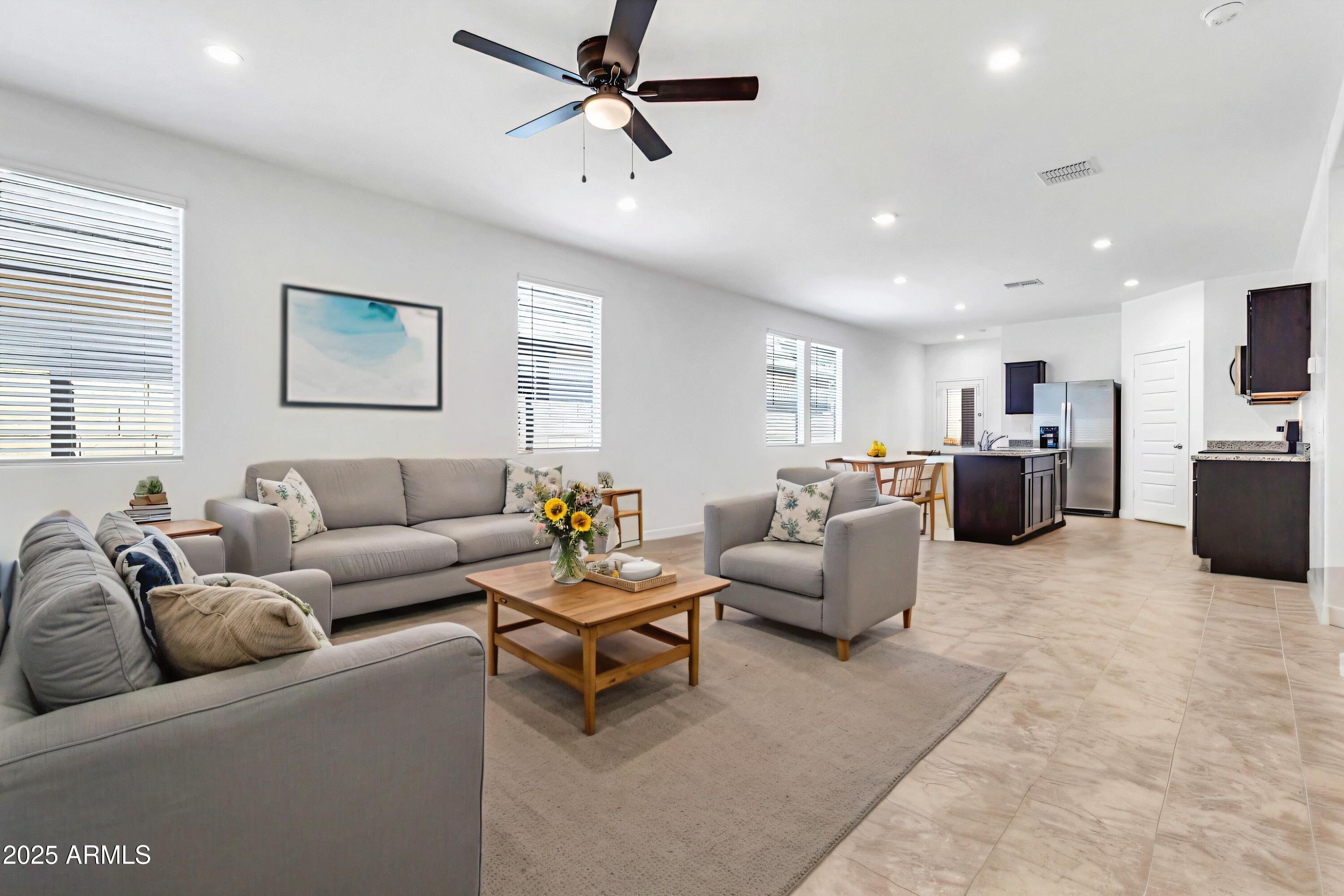 2108 W Sheridan Avenue