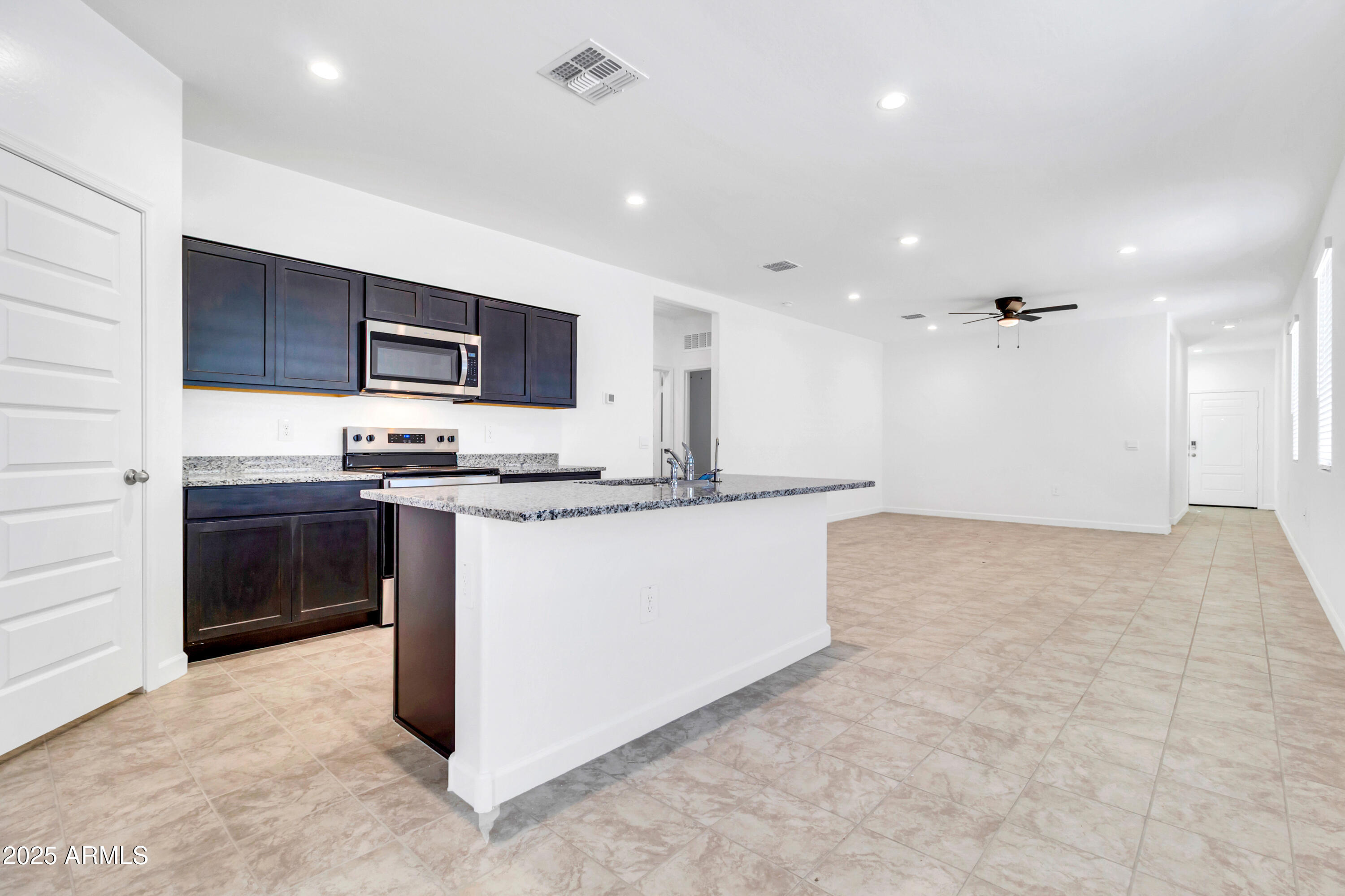 2108 W Sheridan Avenue