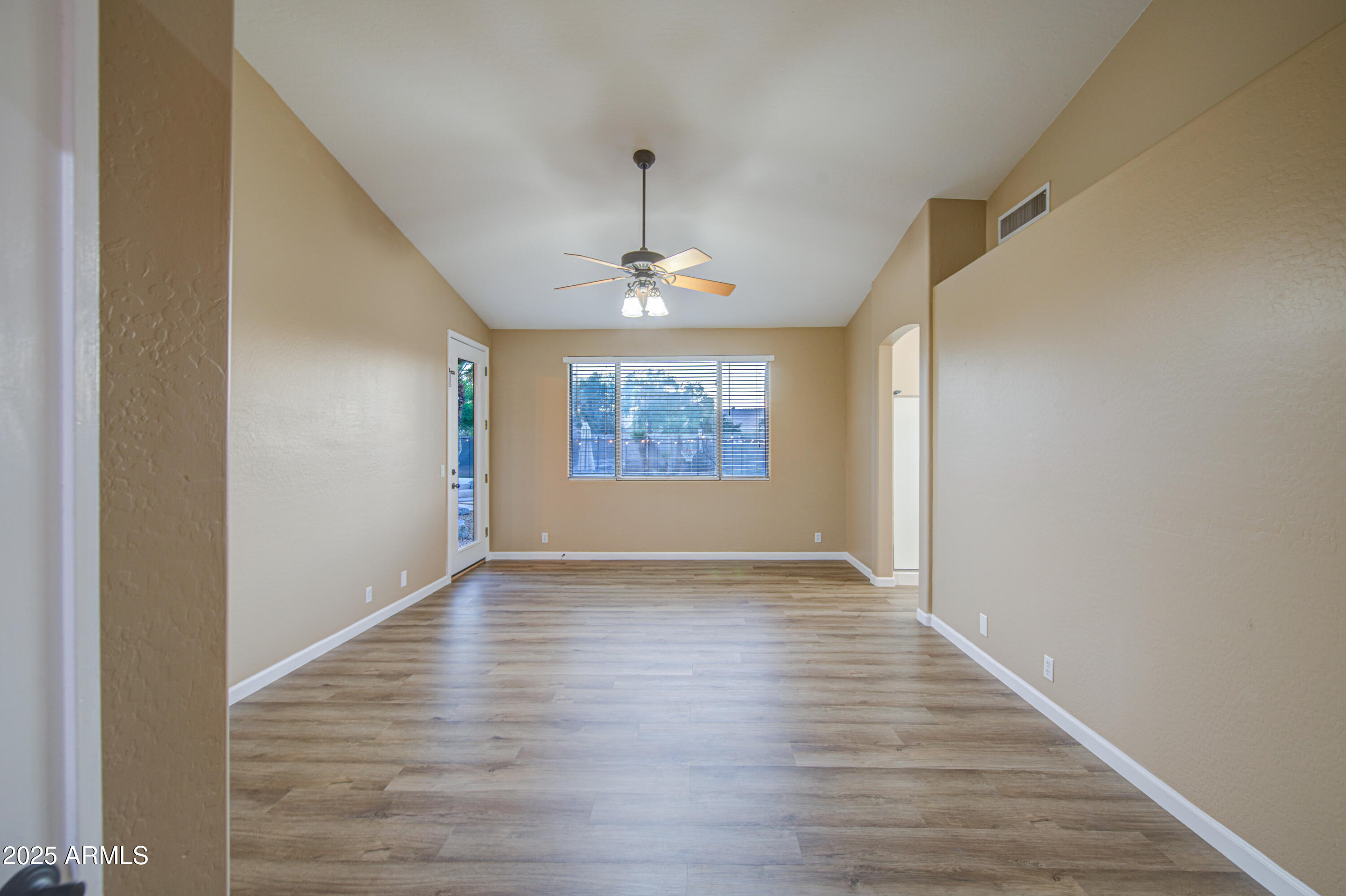 710 S ROANOKE Street