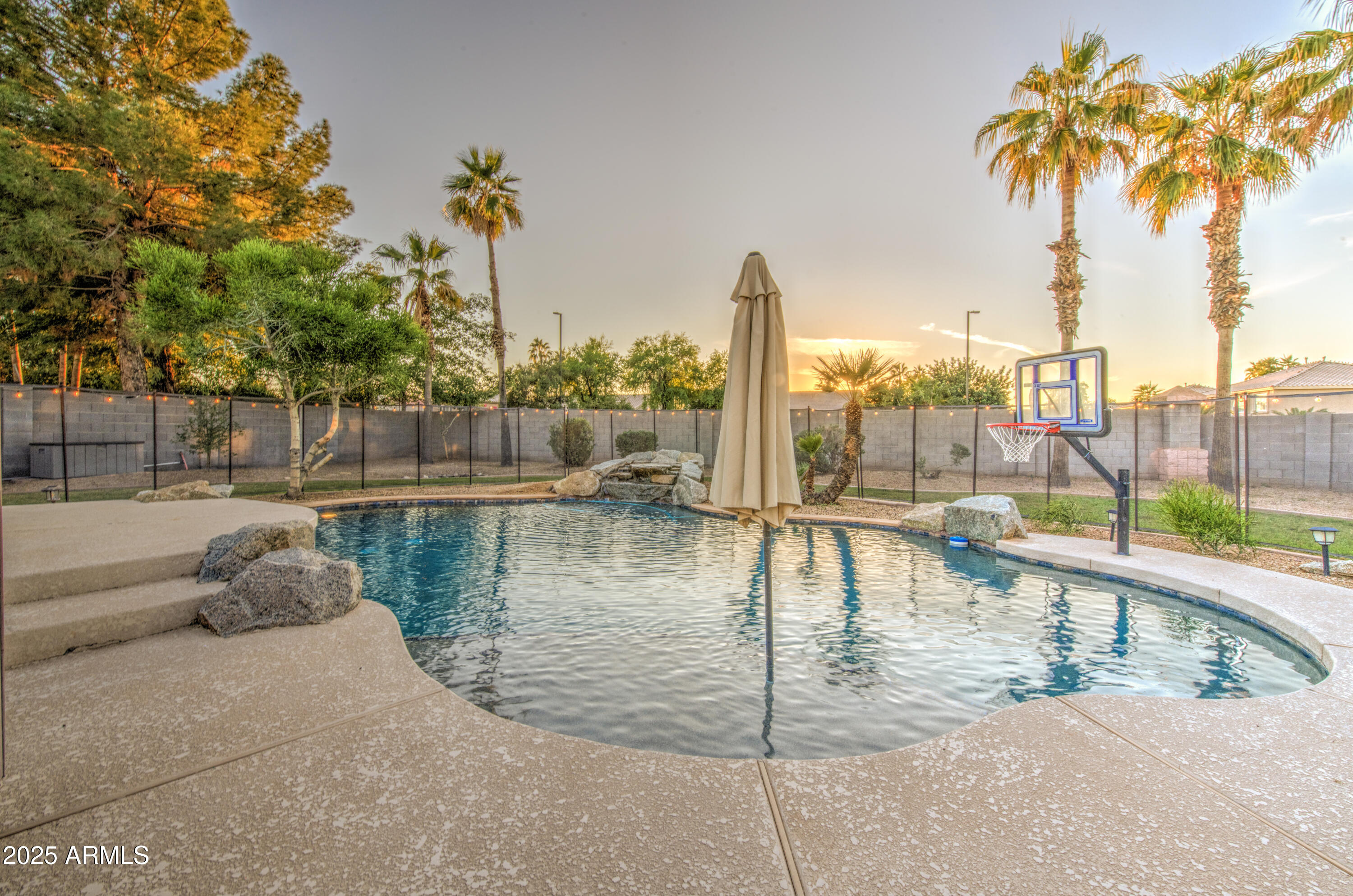 710 S ROANOKE Street