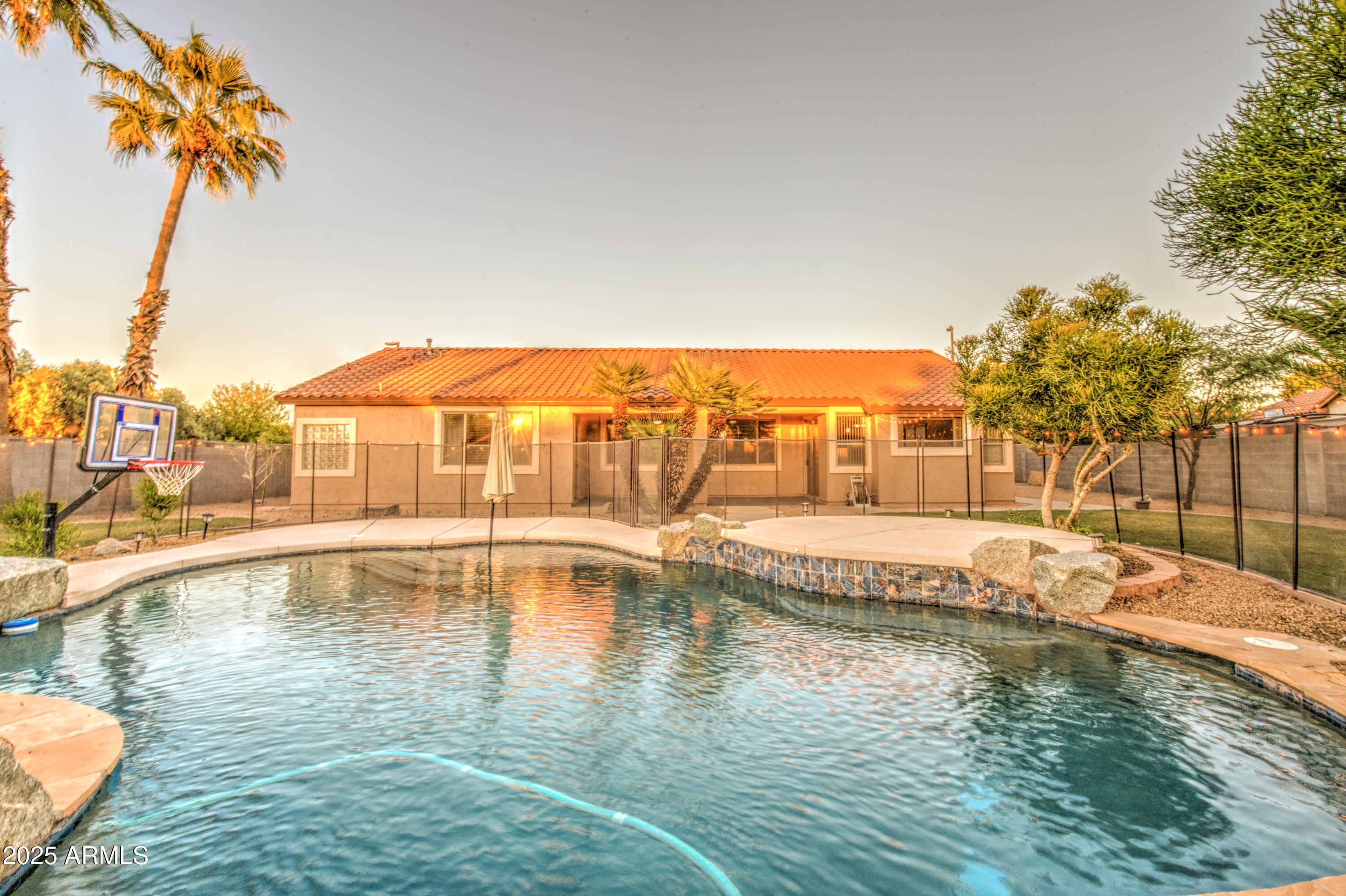 710 S ROANOKE Street