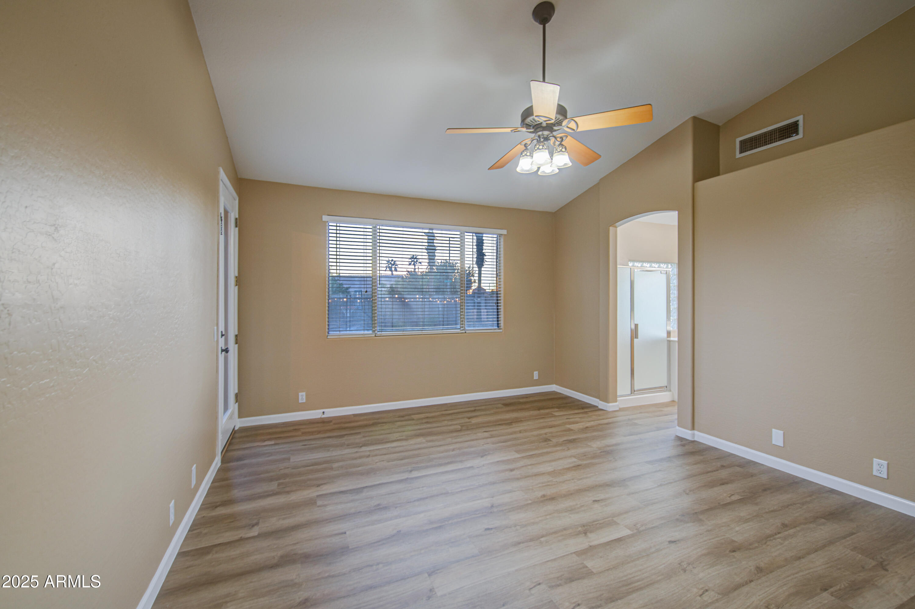 710 S ROANOKE Street