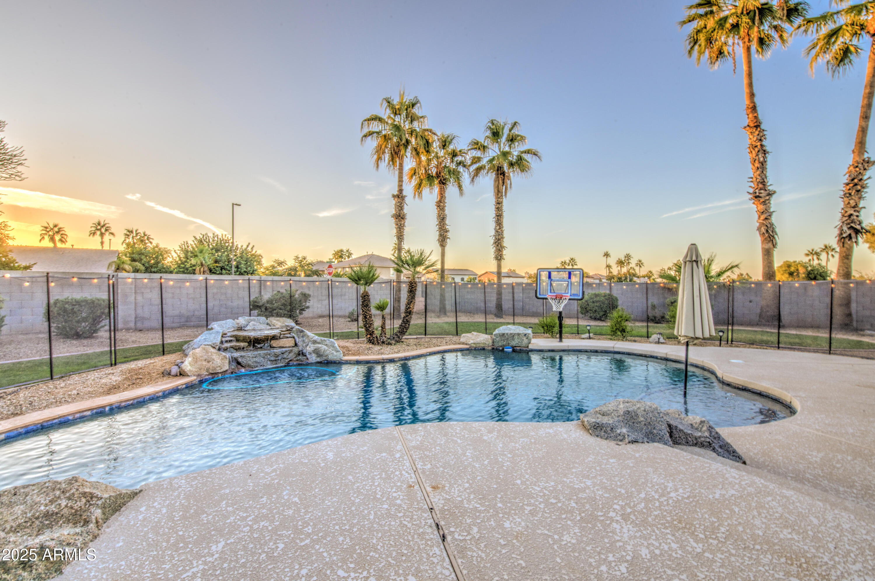 710 S ROANOKE Street