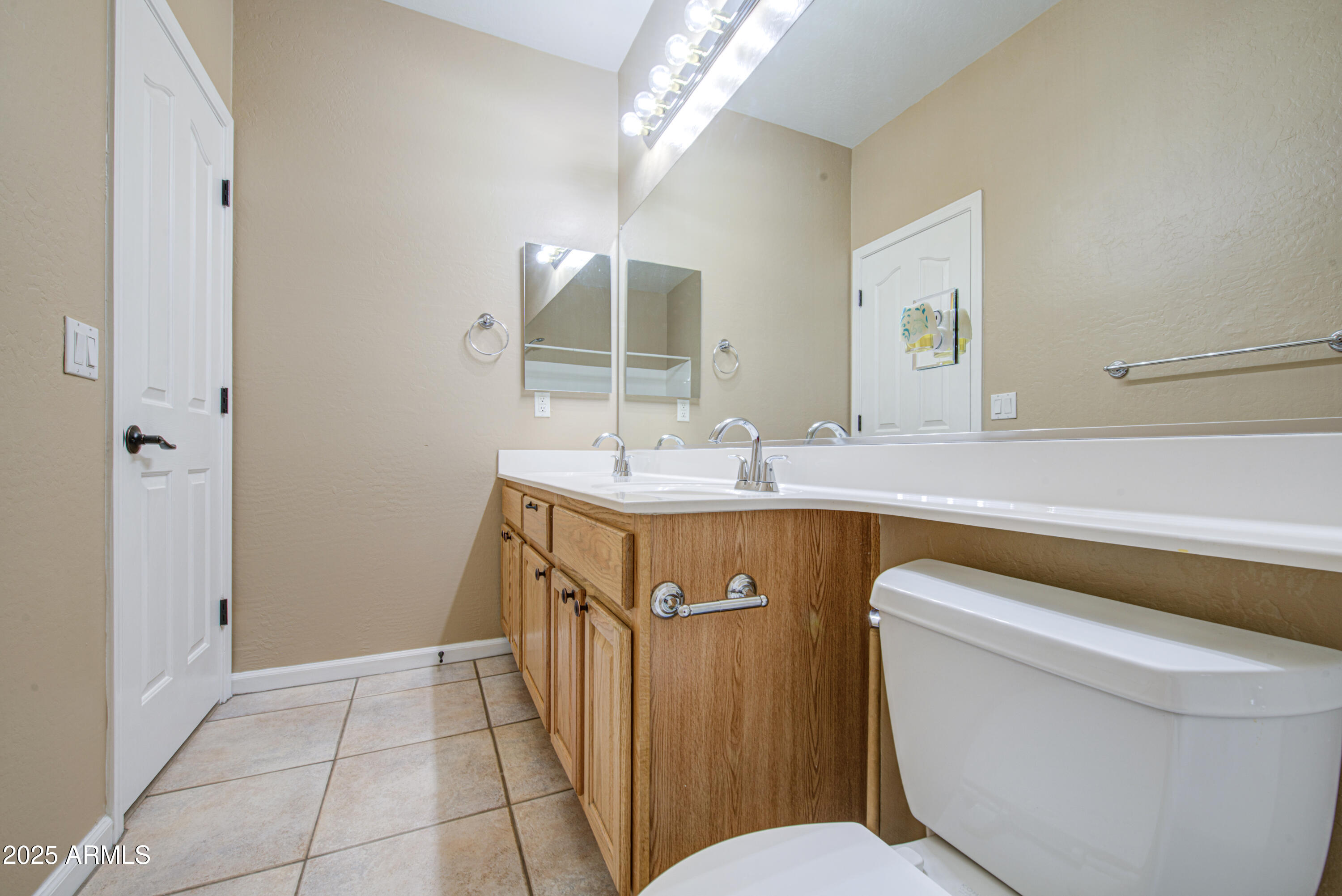 710 S ROANOKE Street