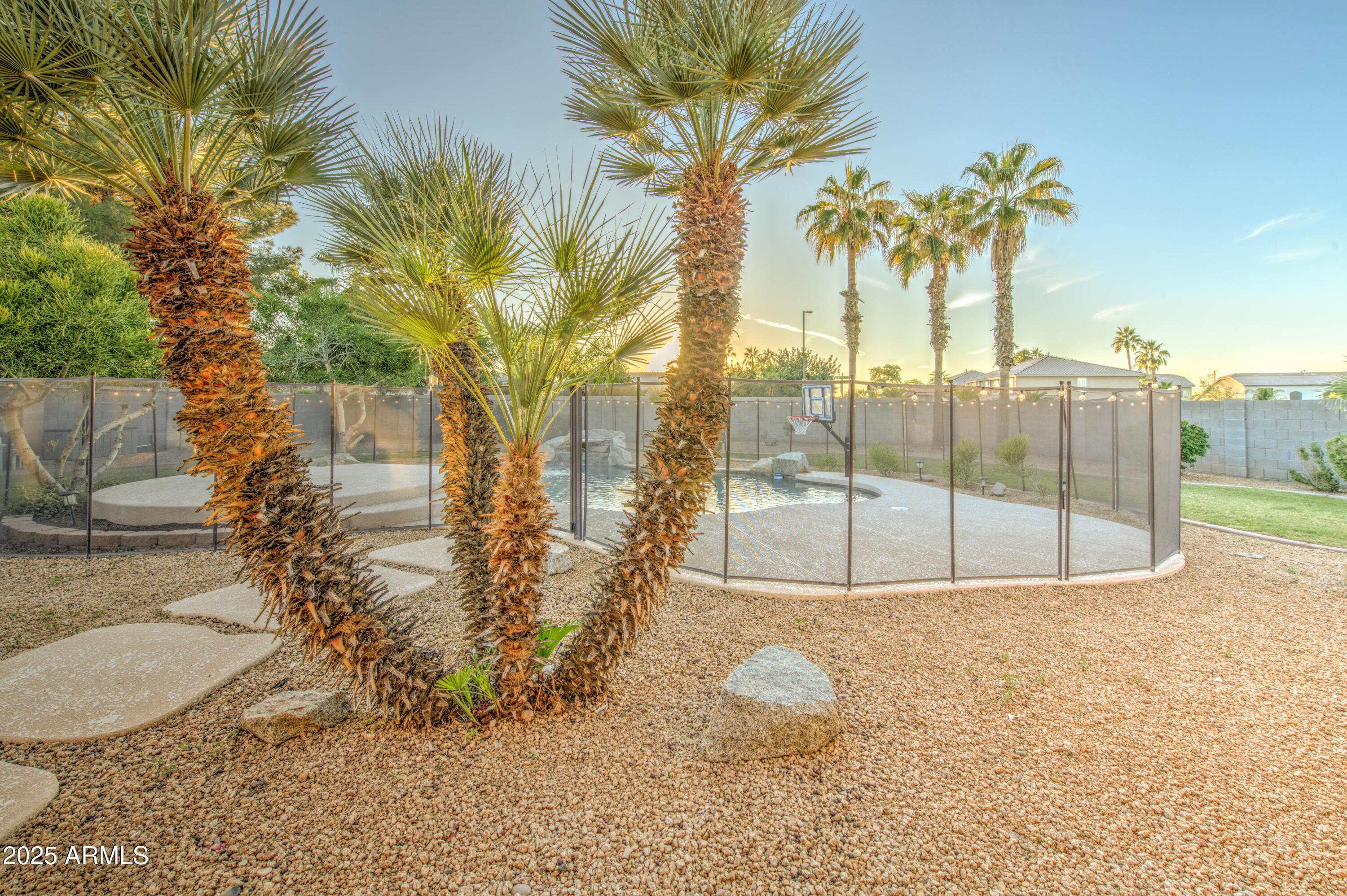 710 S ROANOKE Street