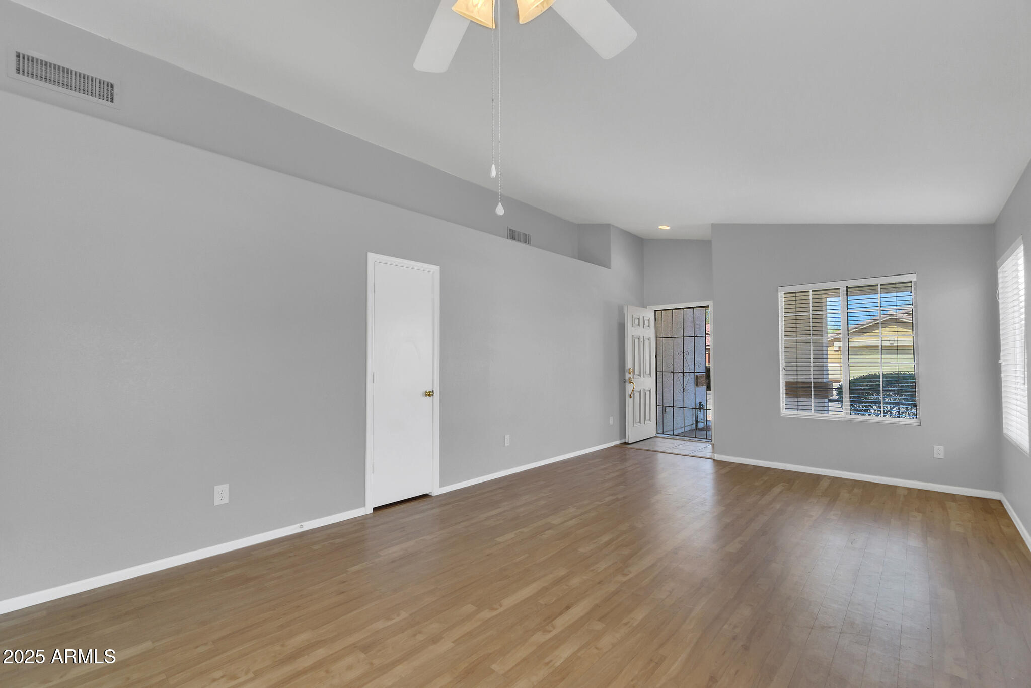 2401 E DERRINGER Way W