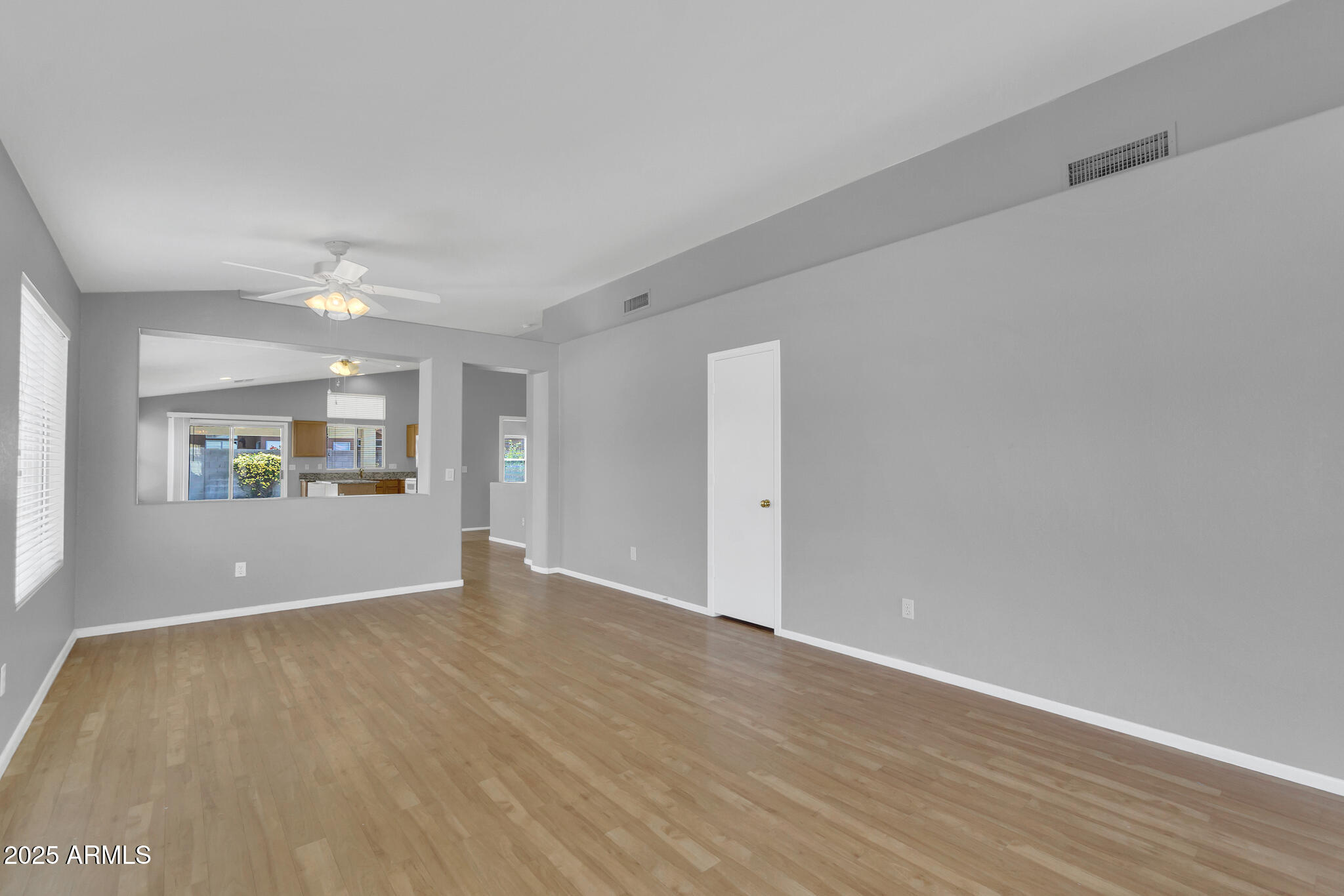 2401 E DERRINGER Way W