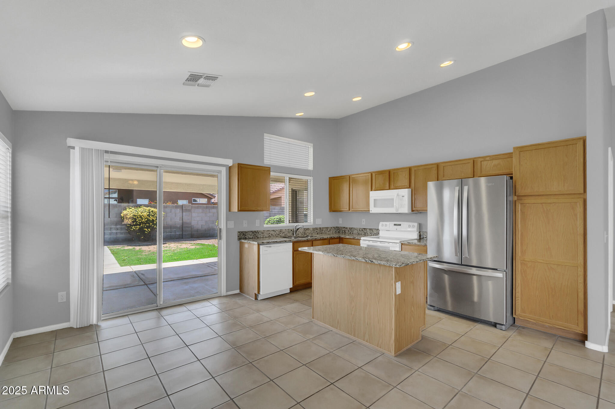 2401 E DERRINGER Way W