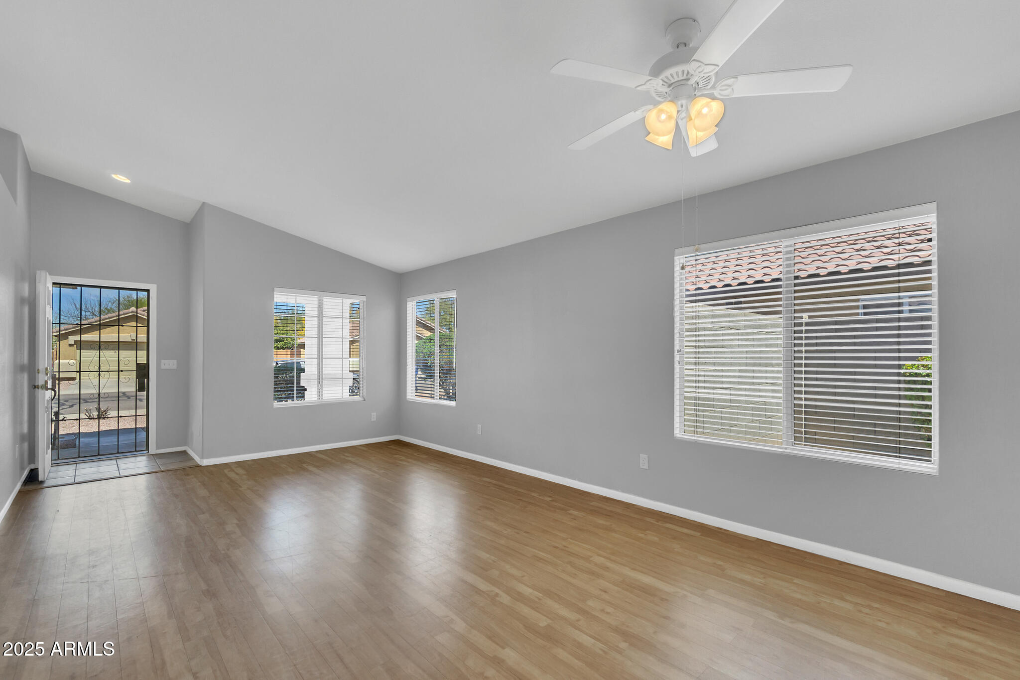 2401 E DERRINGER Way W