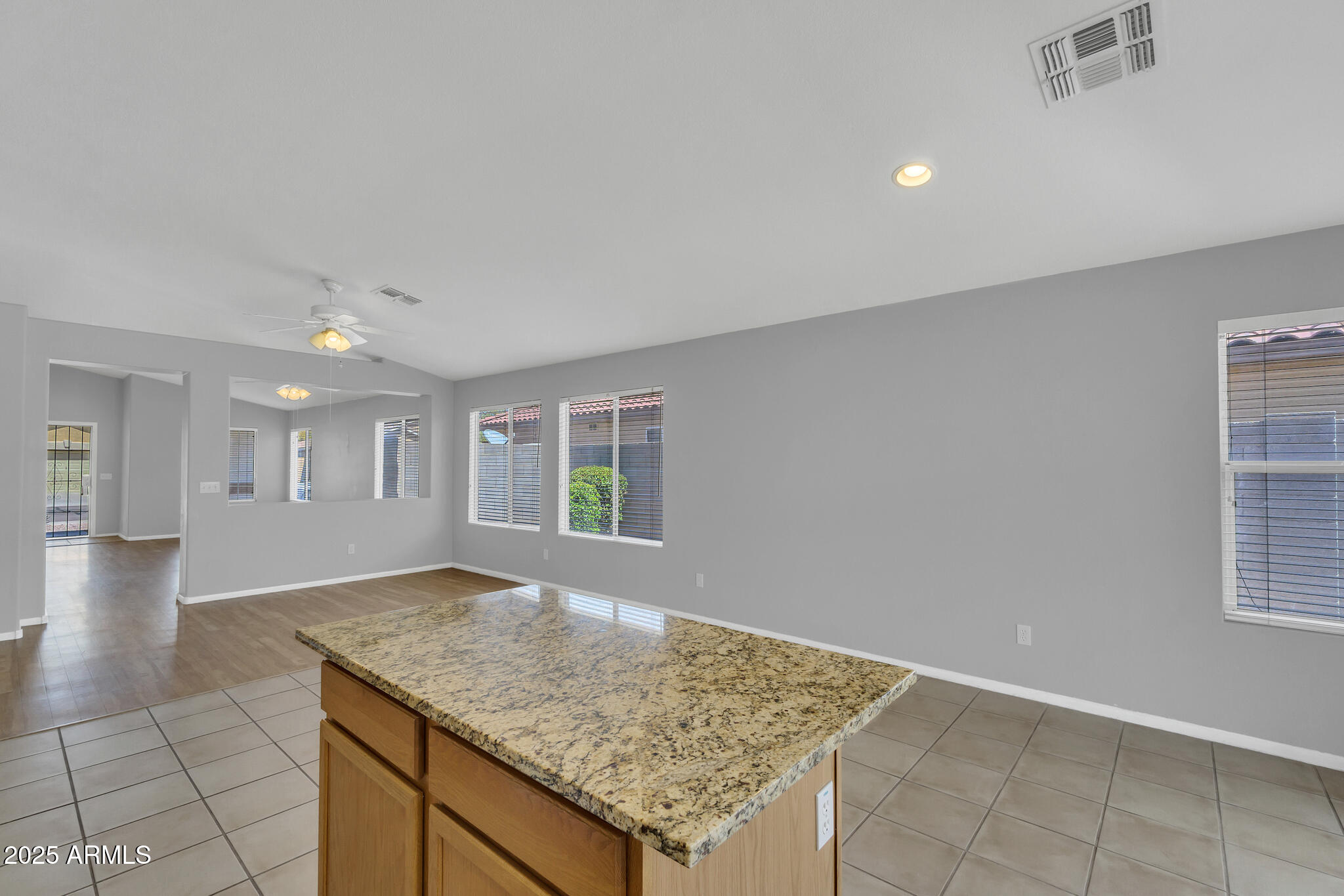 2401 E DERRINGER Way W