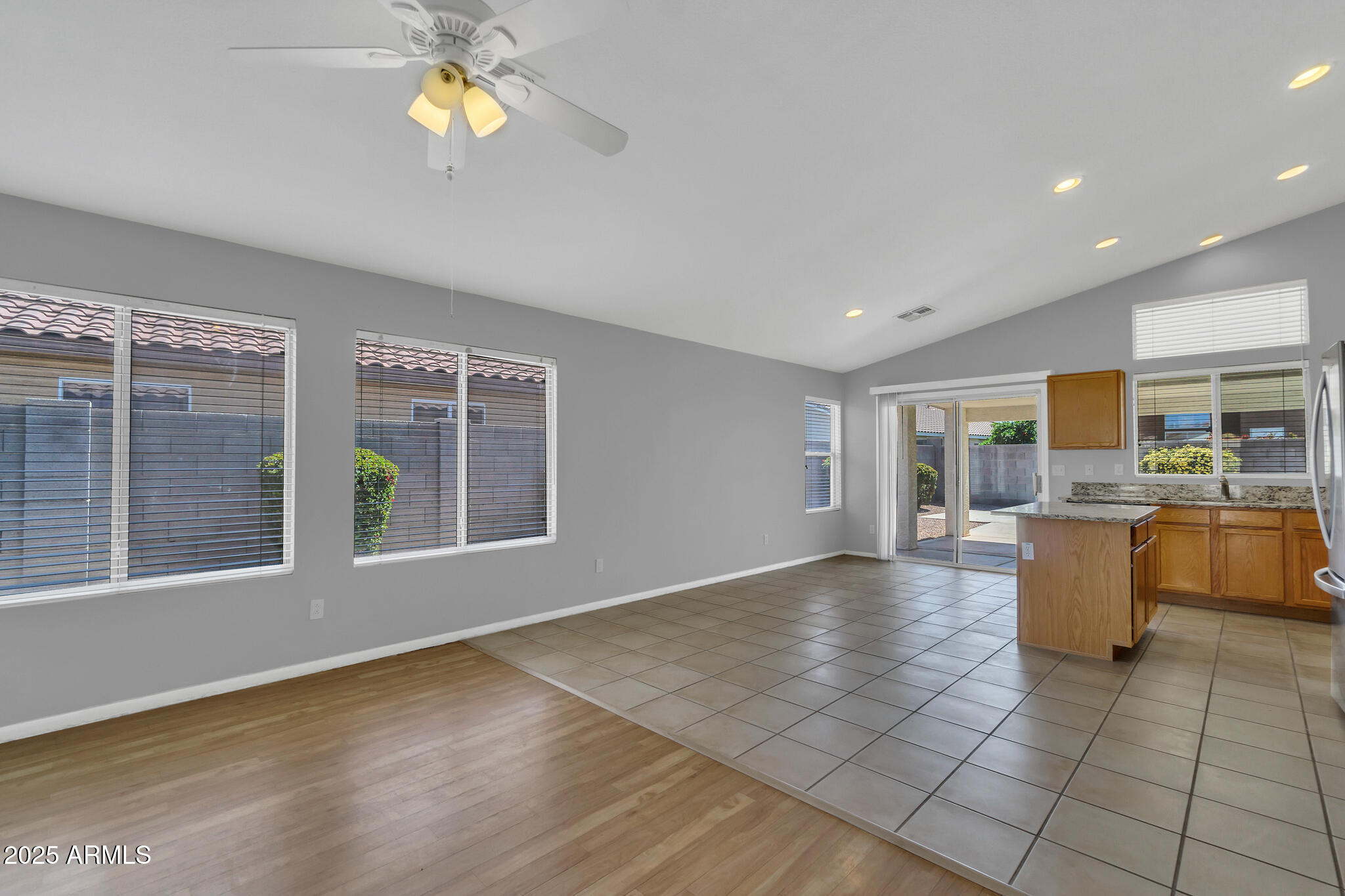 2401 E DERRINGER Way W