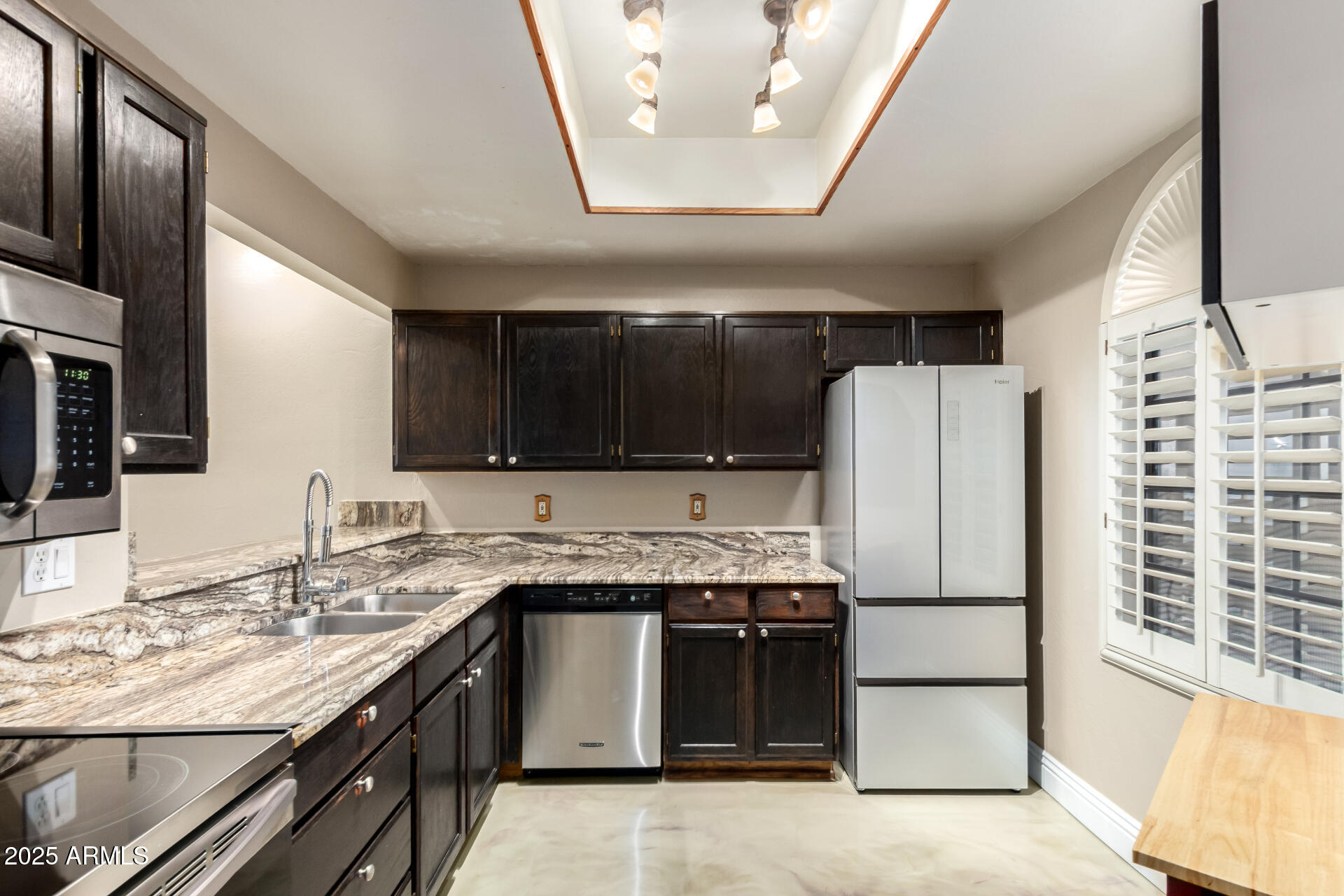 930 N MESA Drive Unit: 1092