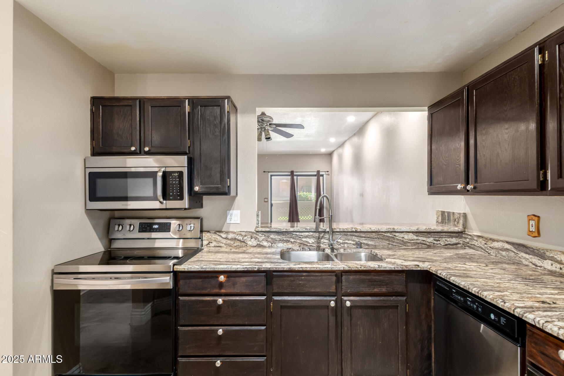 930 N MESA Drive Unit: 1092