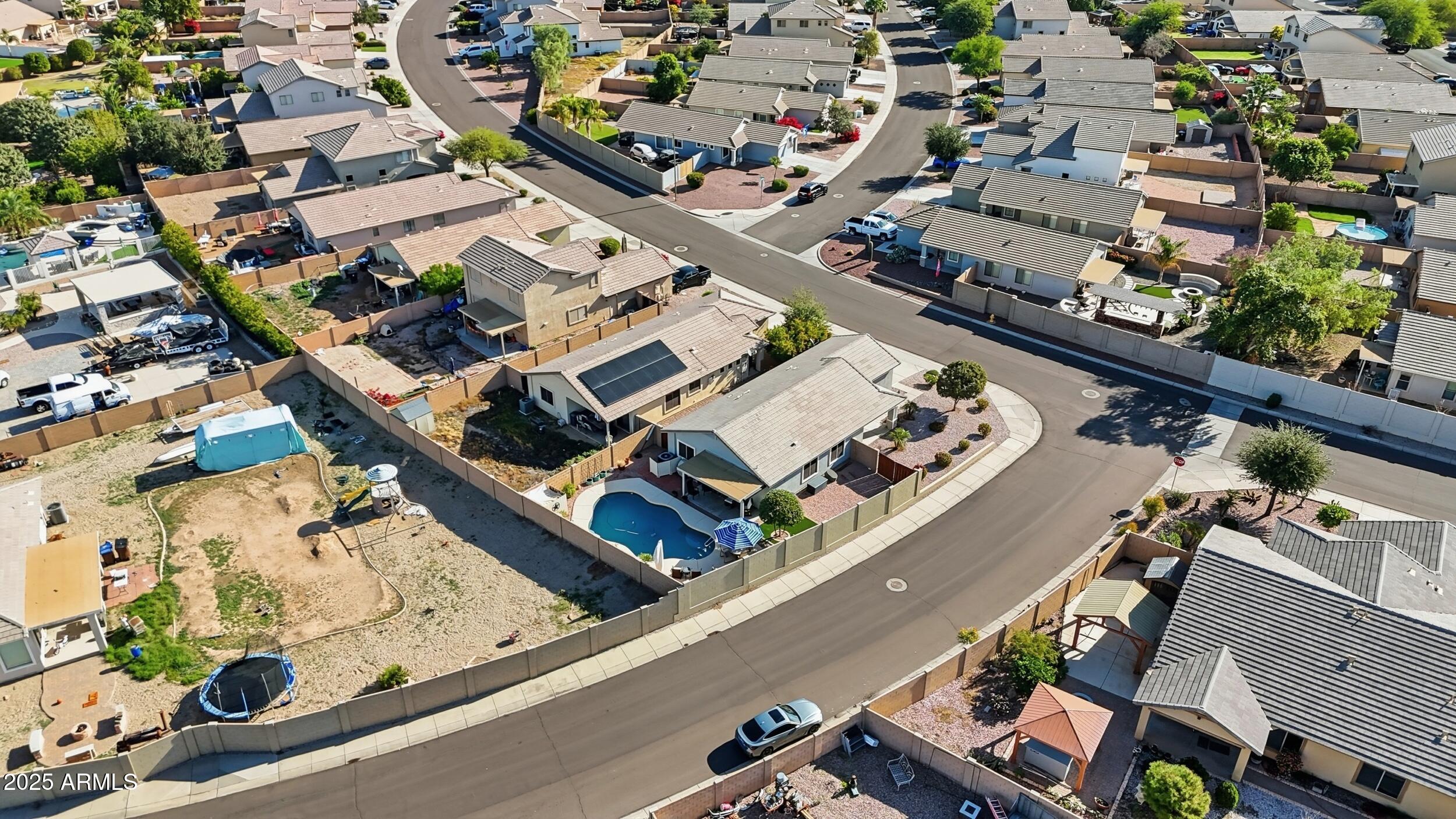 2046 W Appaloosa Way