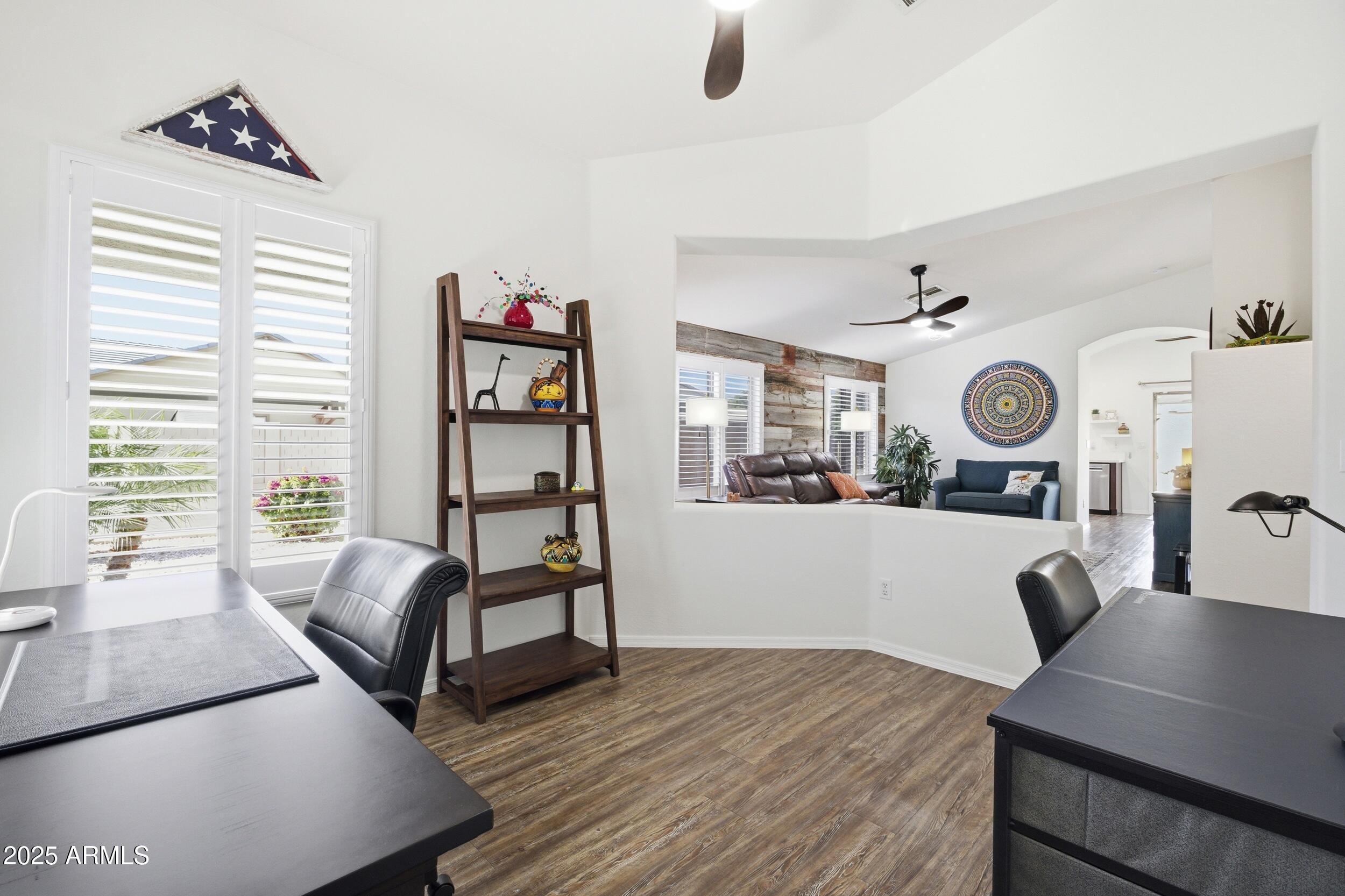 2046 W Appaloosa Way