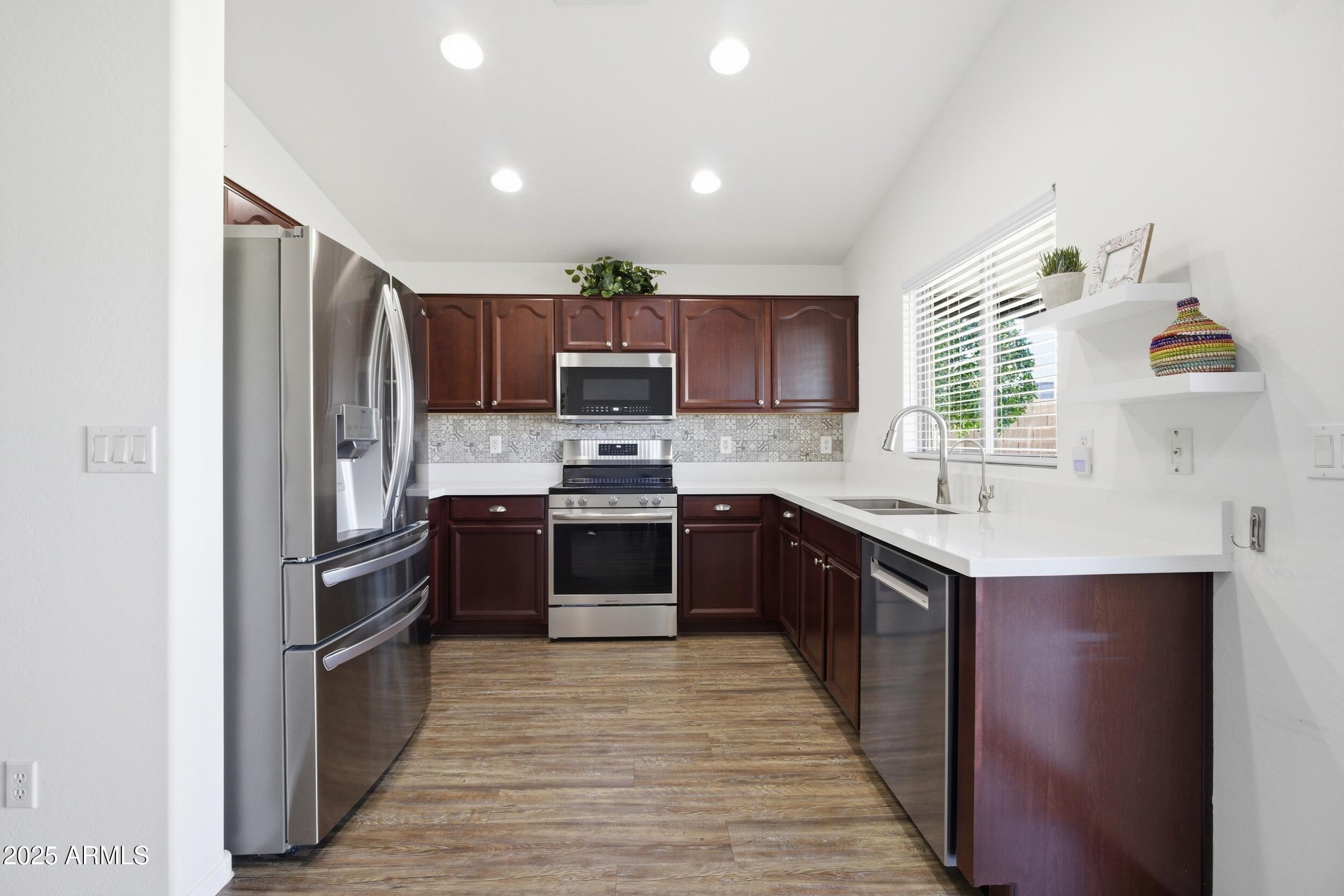 2046 W Appaloosa Way