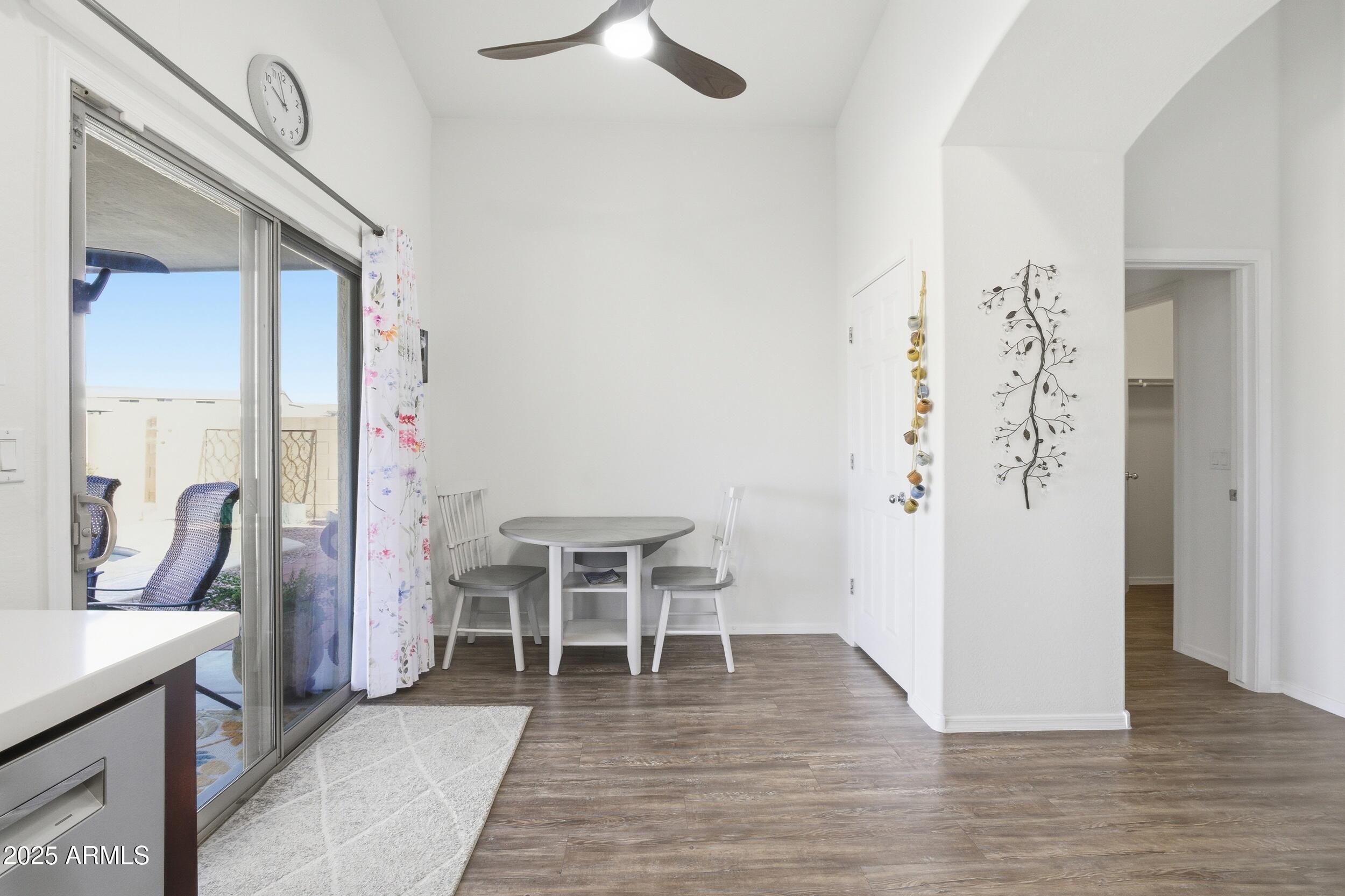 2046 W Appaloosa Way