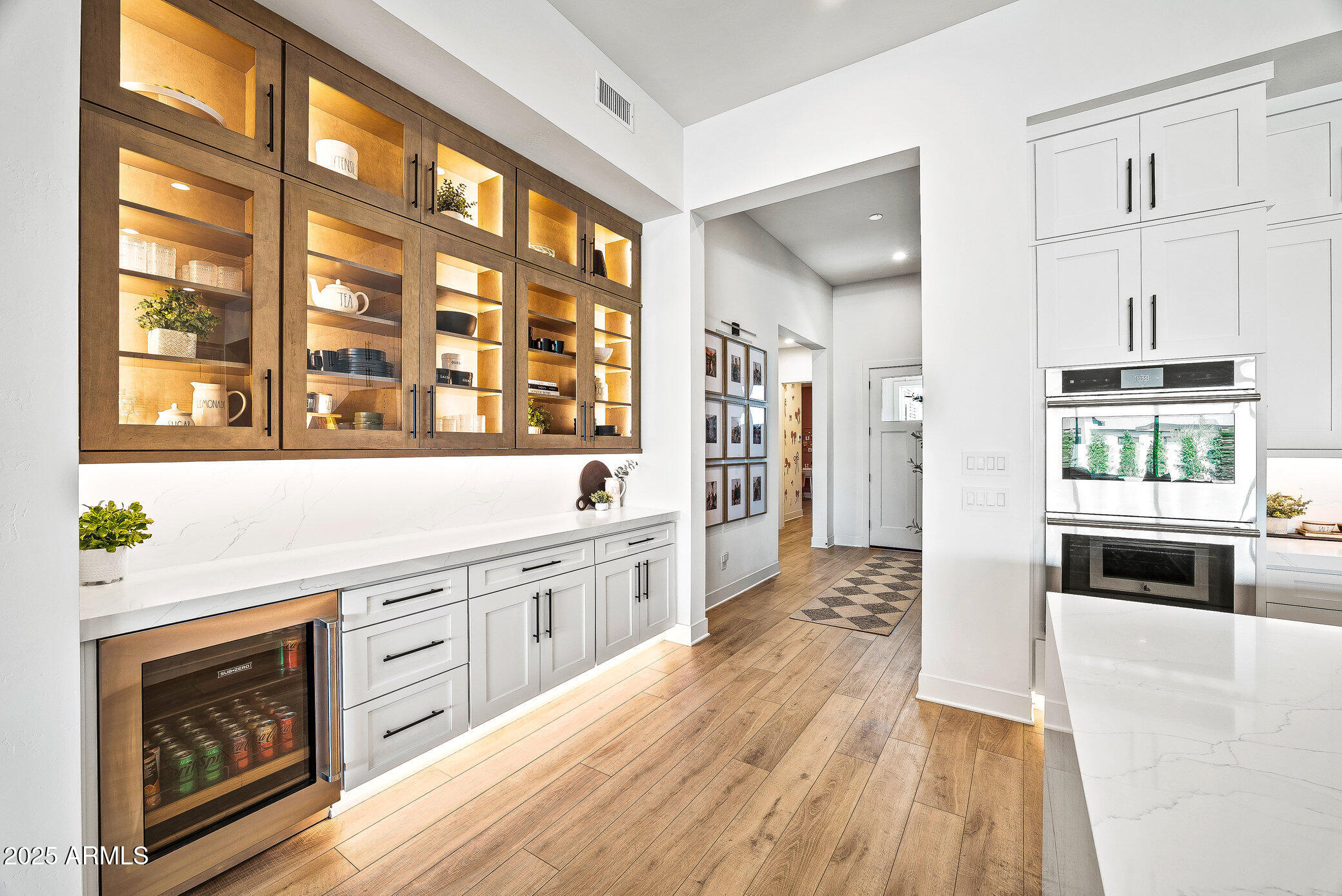 20546 E INDIANA Avenue