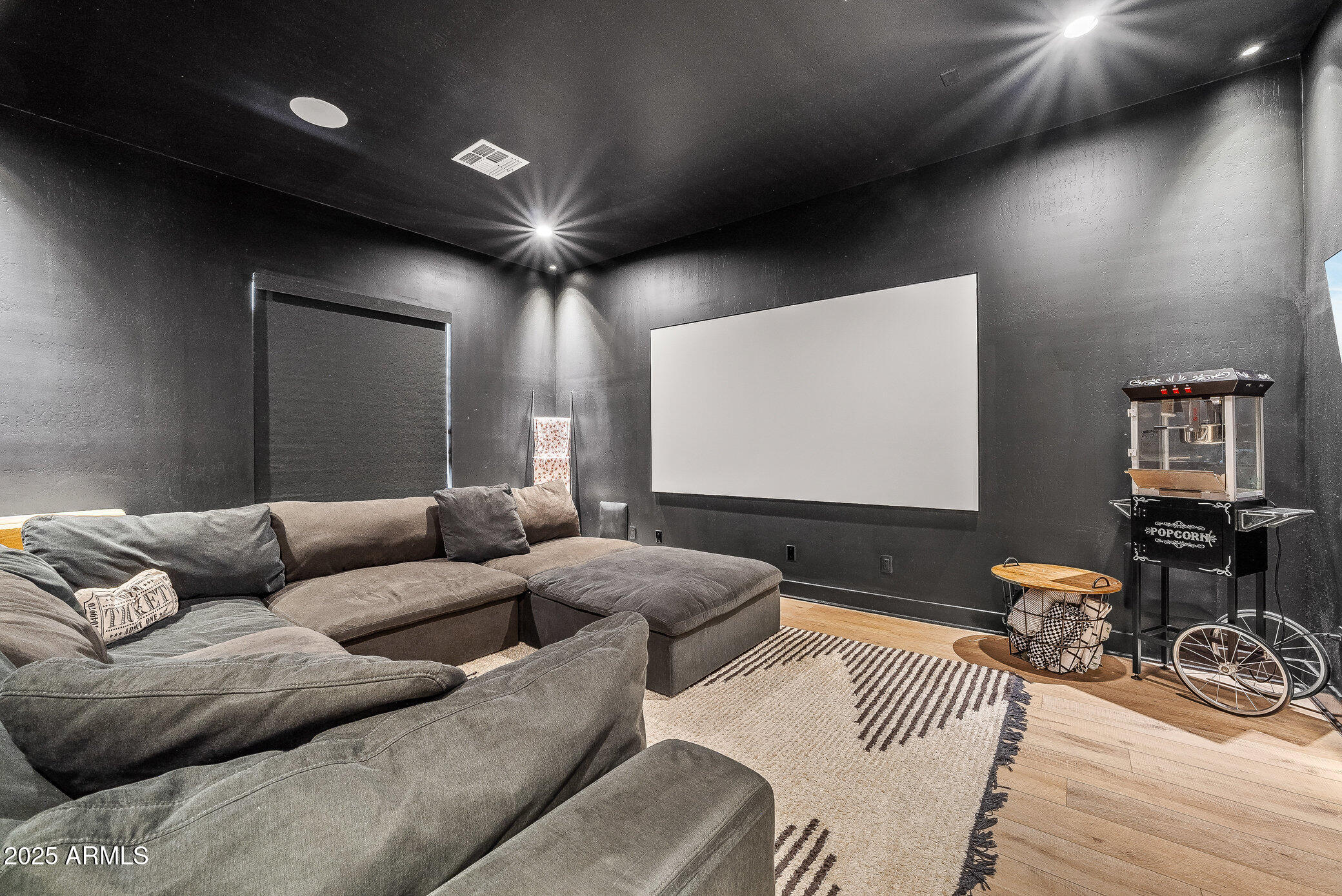 20546 E INDIANA Avenue