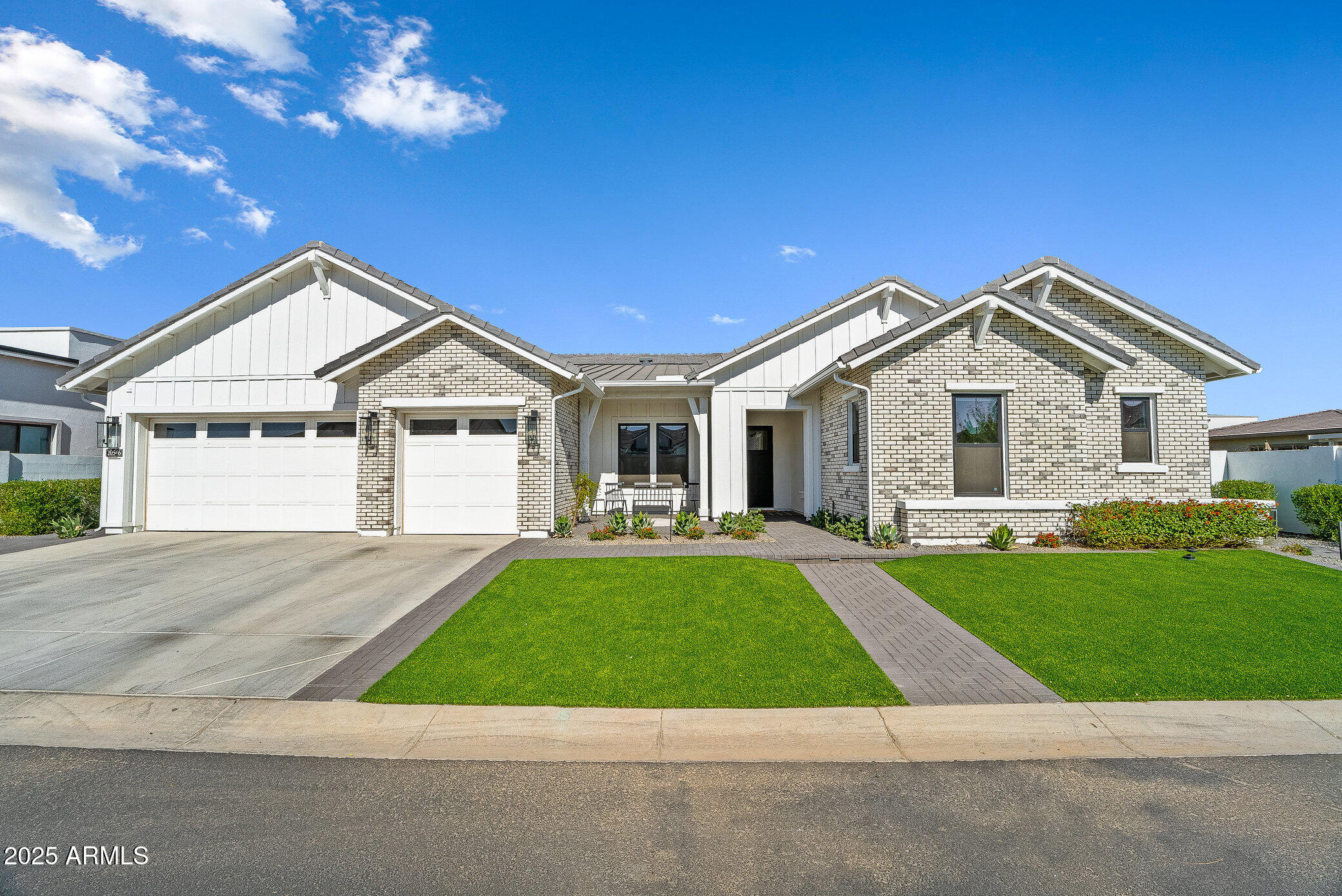 20546 E INDIANA Avenue