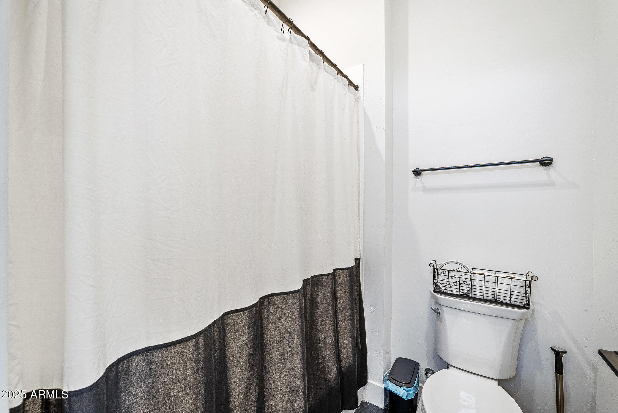 20546 E INDIANA Avenue