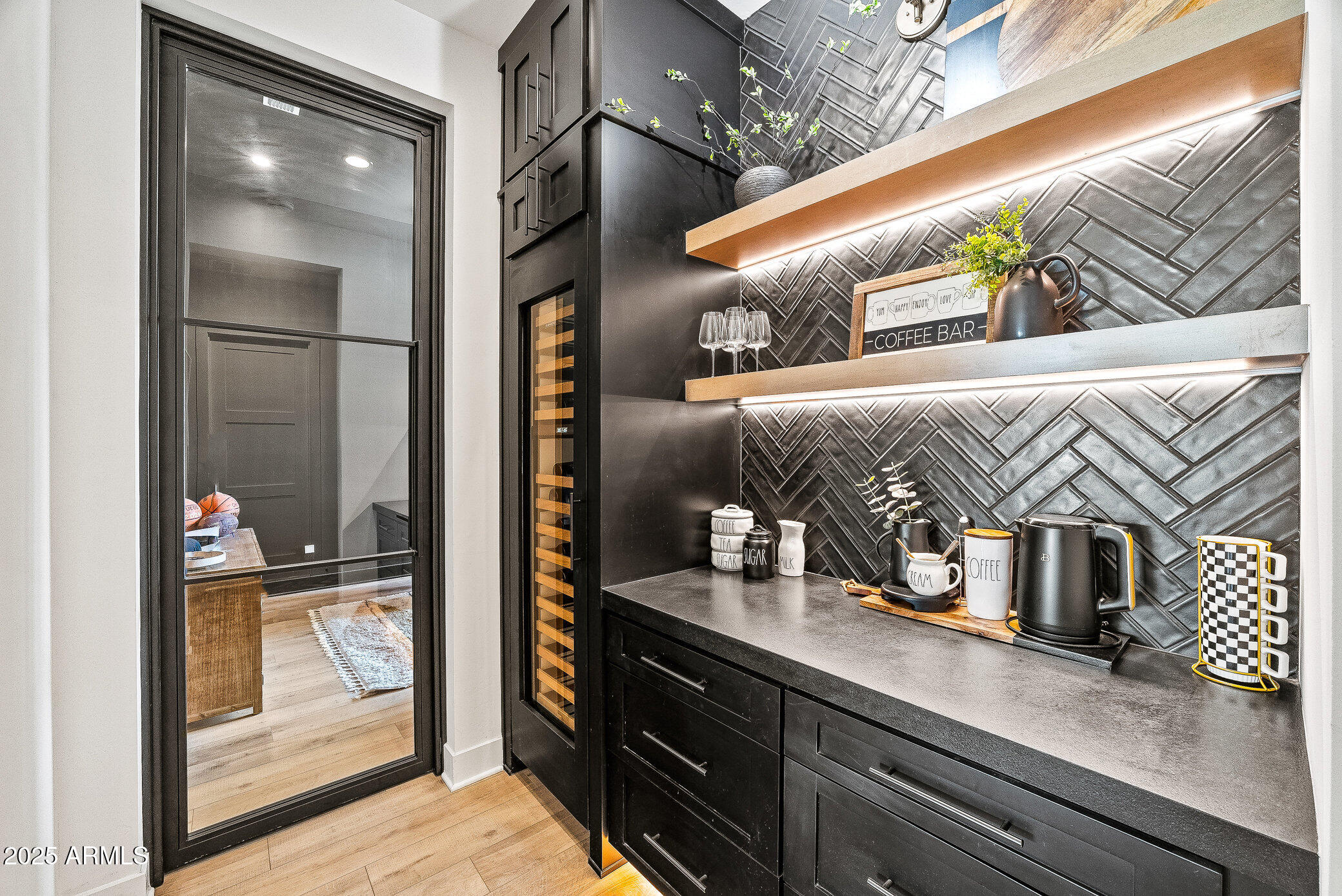 20546 E INDIANA Avenue