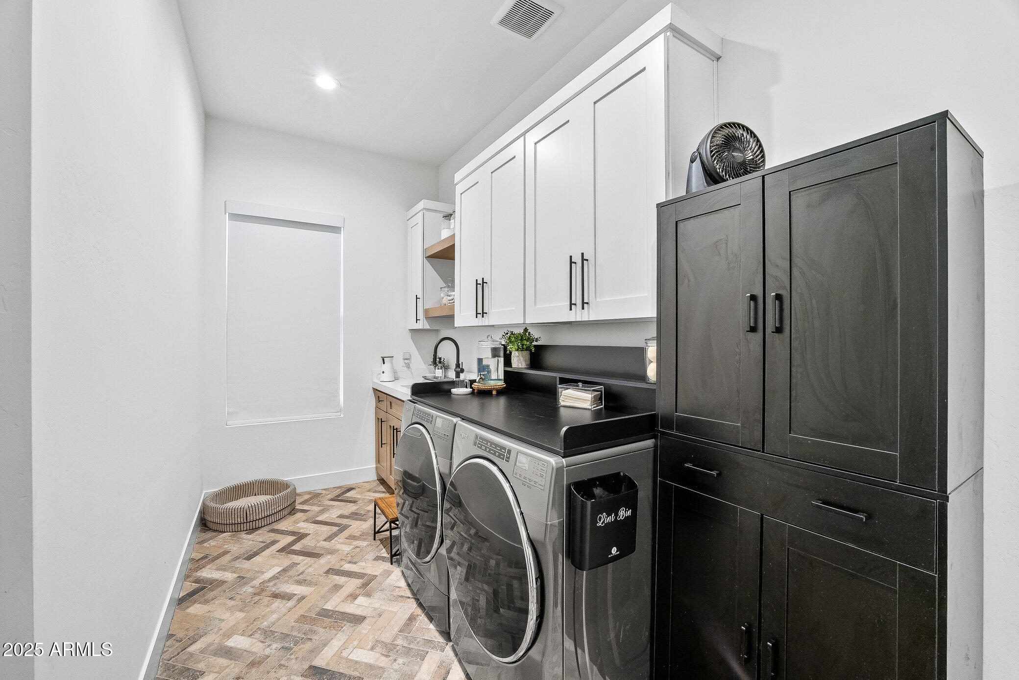 20546 E INDIANA Avenue