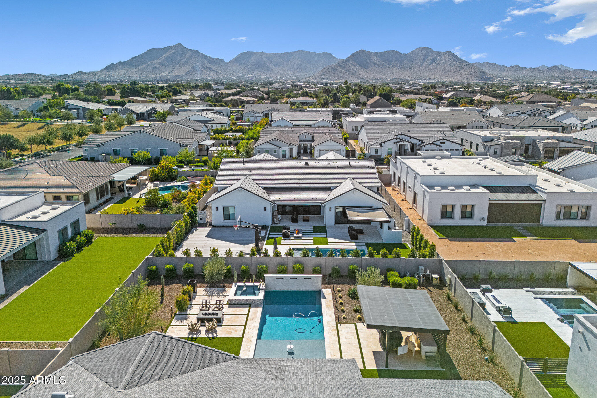 20546 E INDIANA Avenue