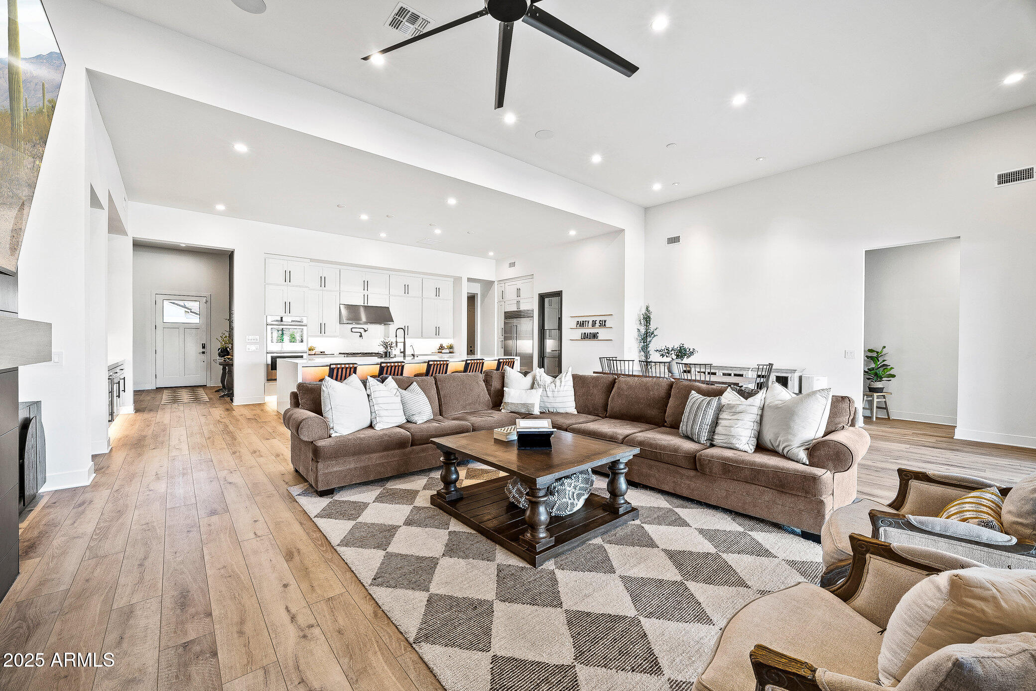 20546 E INDIANA Avenue