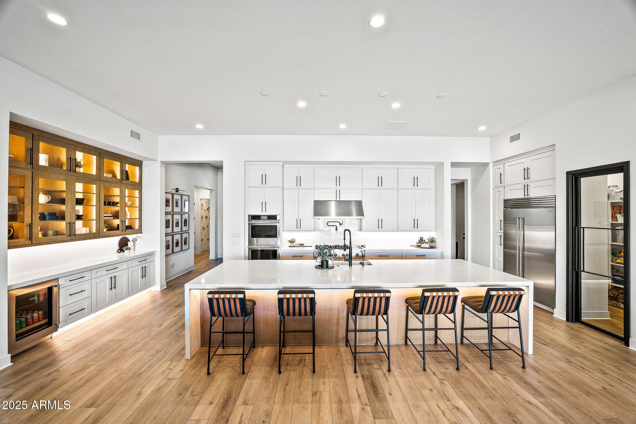 20546 E INDIANA Avenue