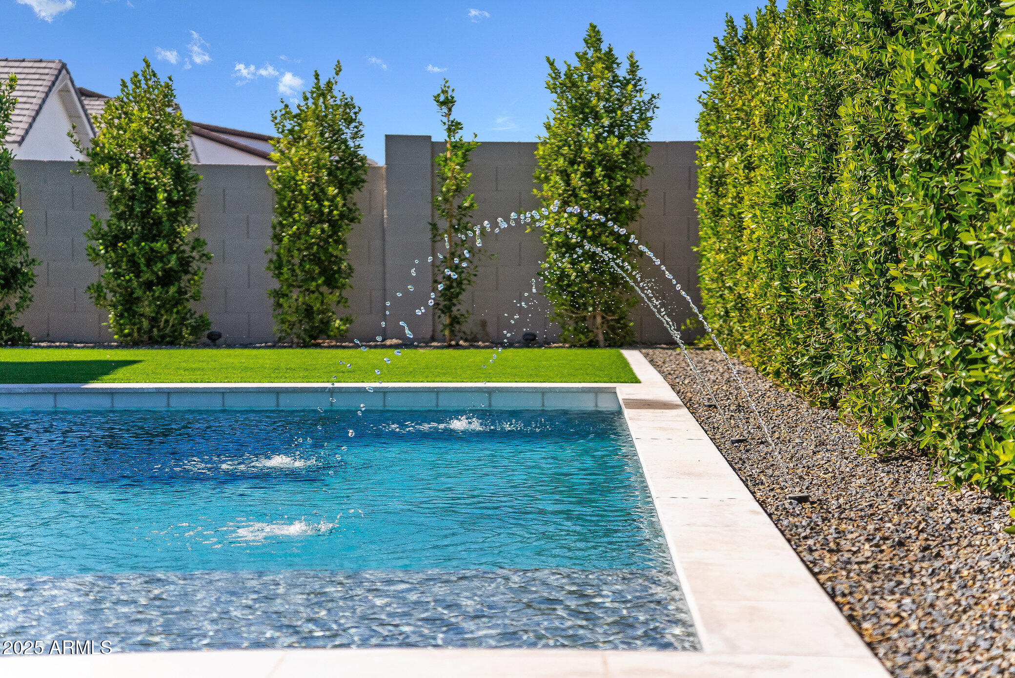 20546 E INDIANA Avenue