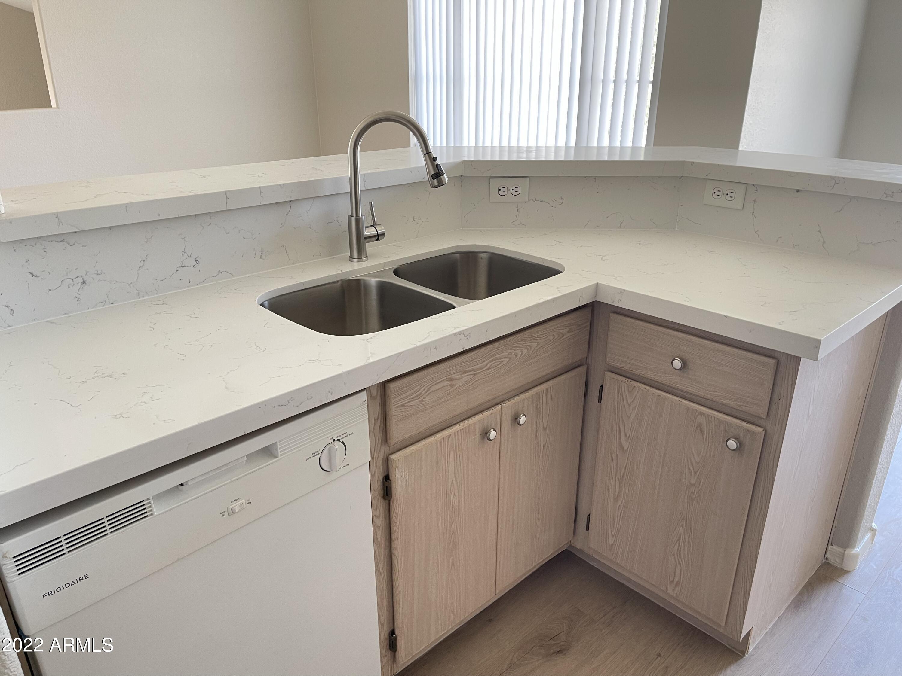 3236 E CHANDLER Boulevard 2093