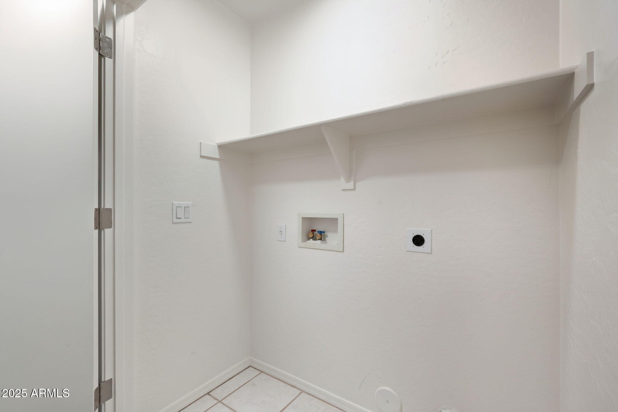 2624 E ANDERSON Drive