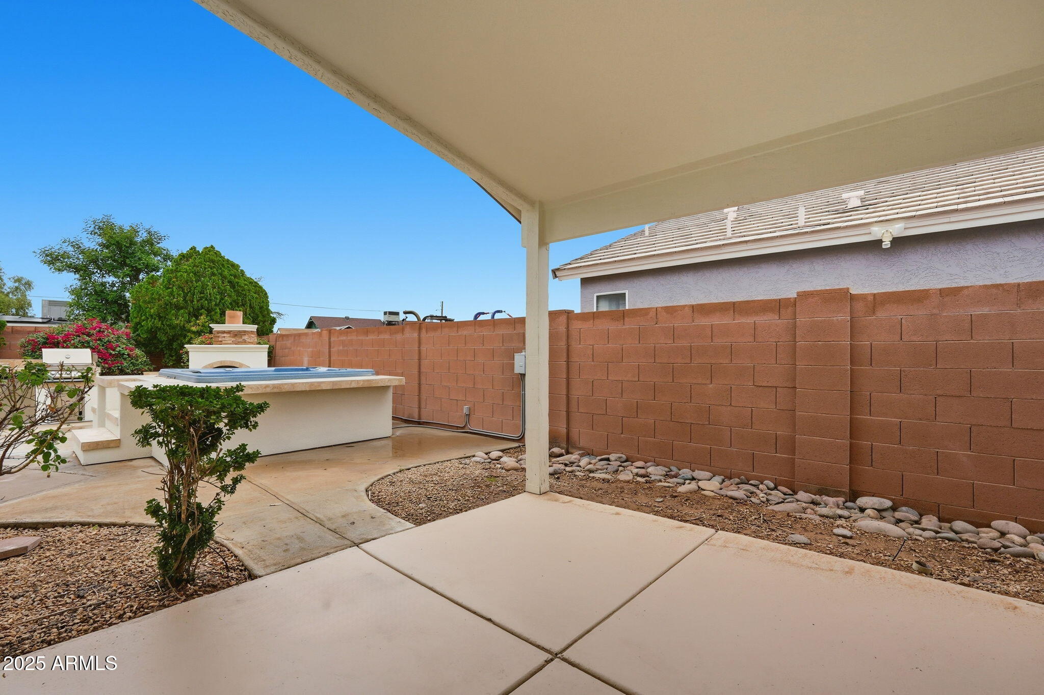 2624 E ANDERSON Drive