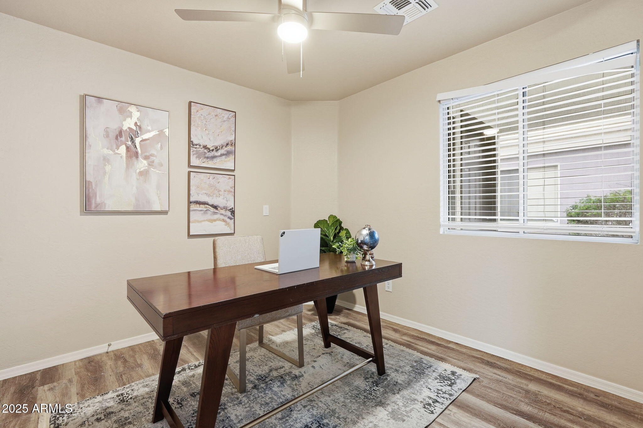 2624 E ANDERSON Drive