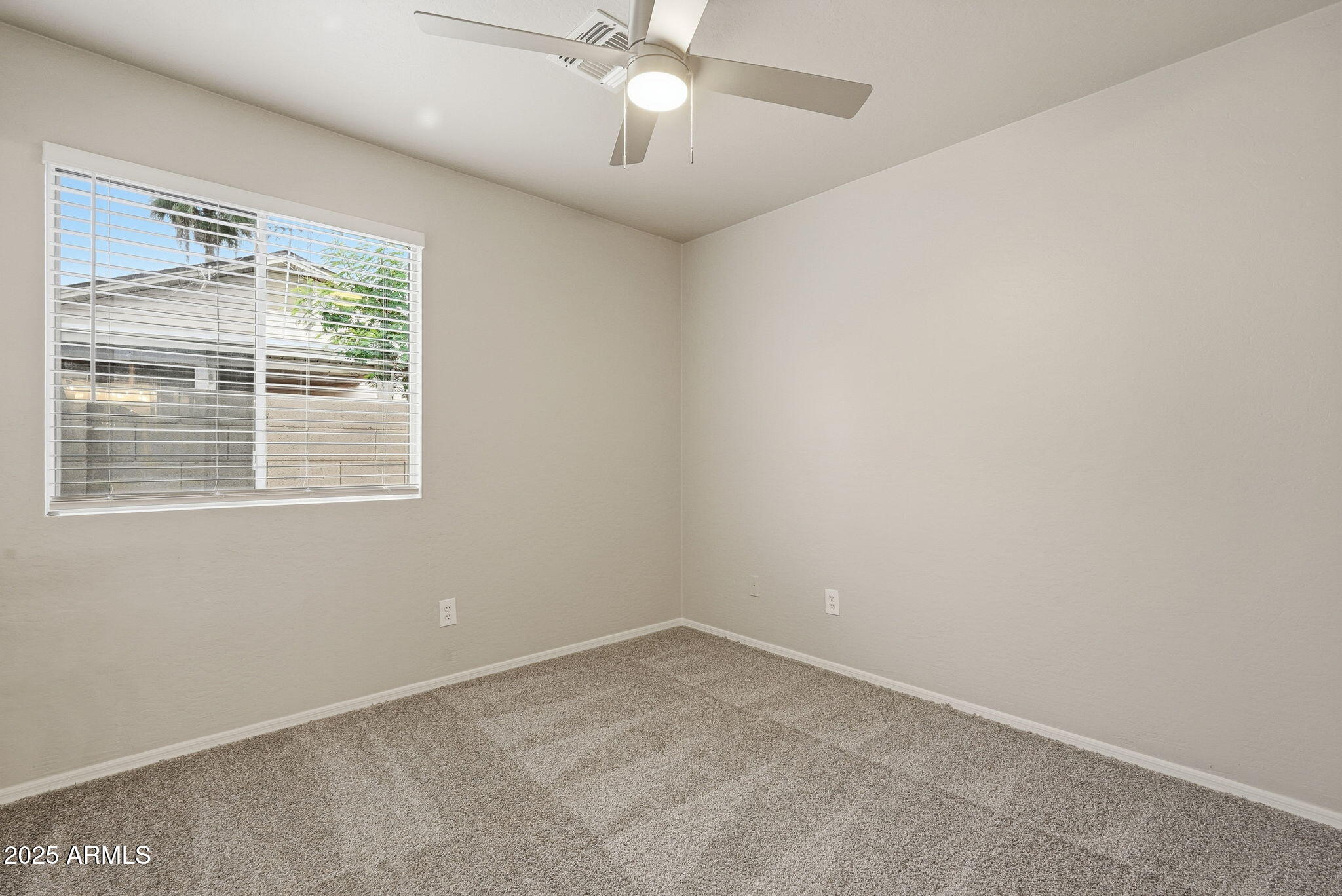 2624 E ANDERSON Drive