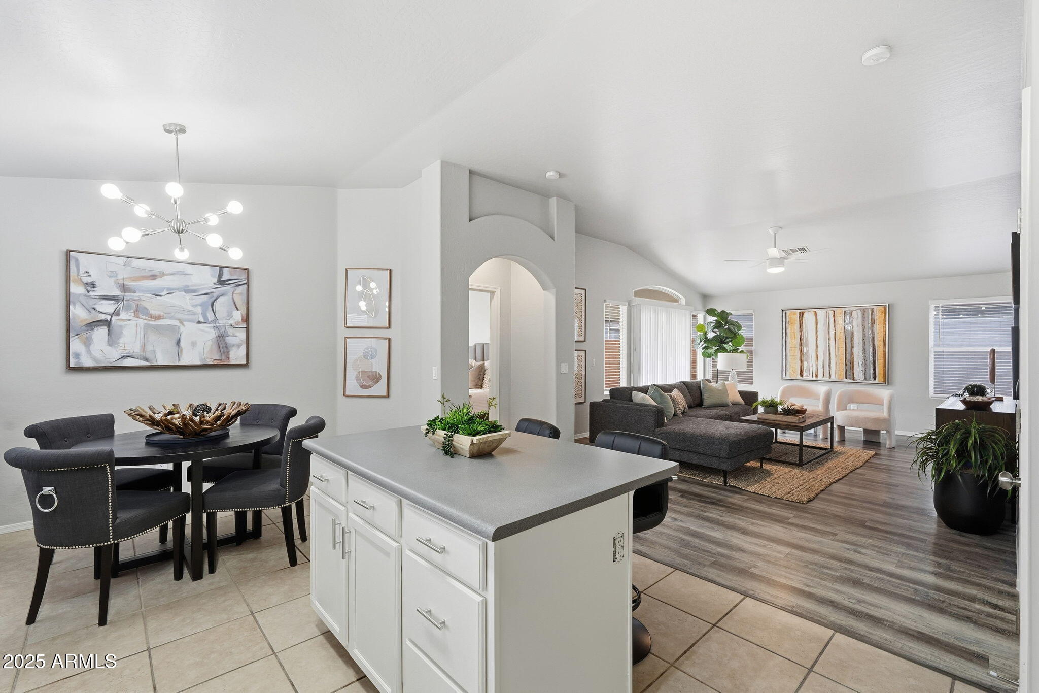 2624 E ANDERSON Drive