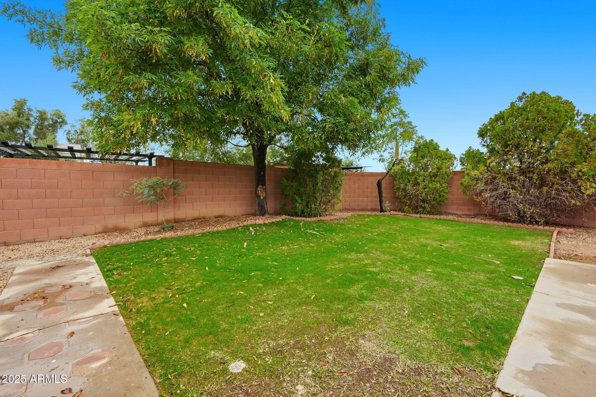 2624 E ANDERSON Drive