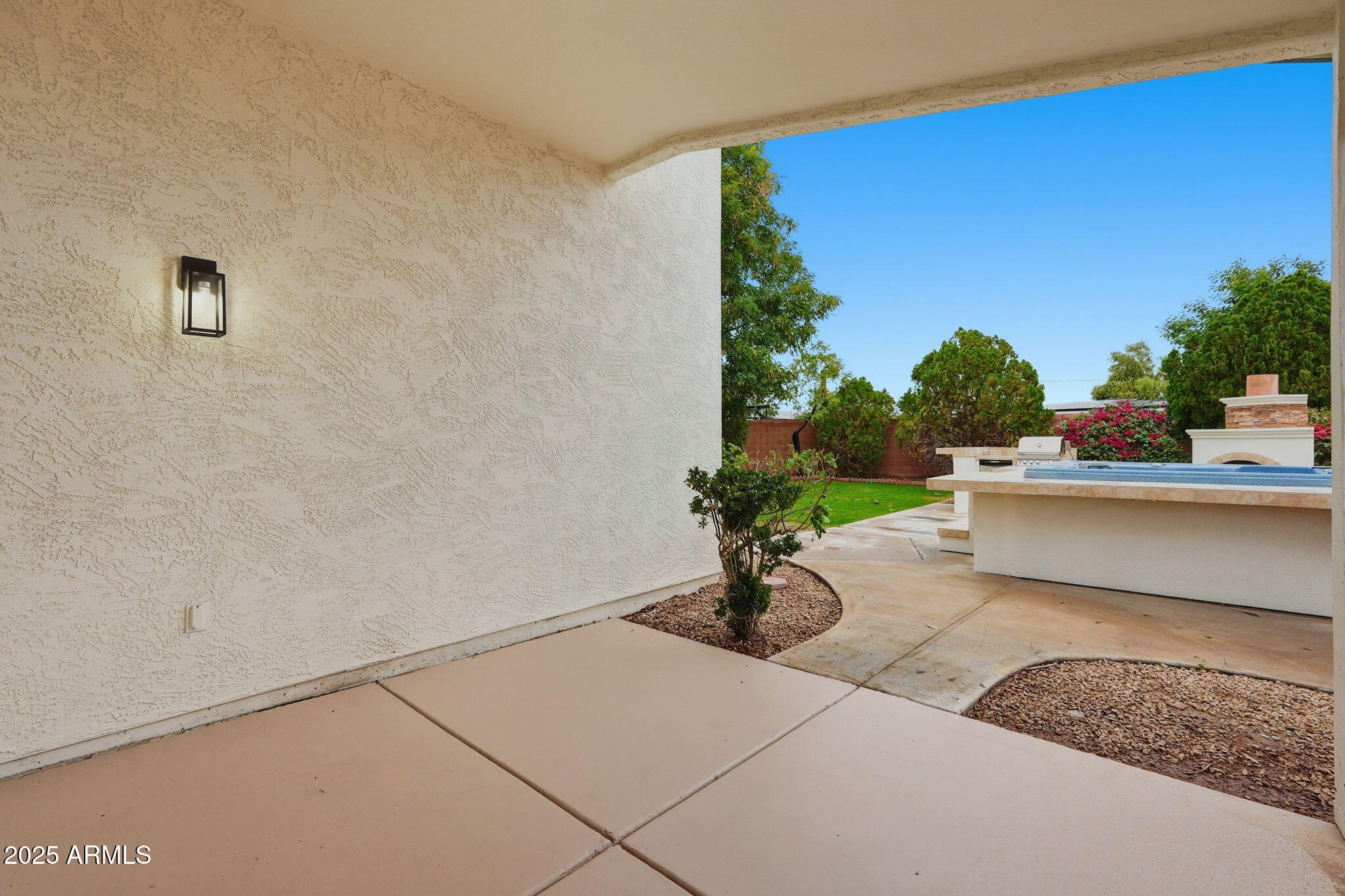 2624 E ANDERSON Drive