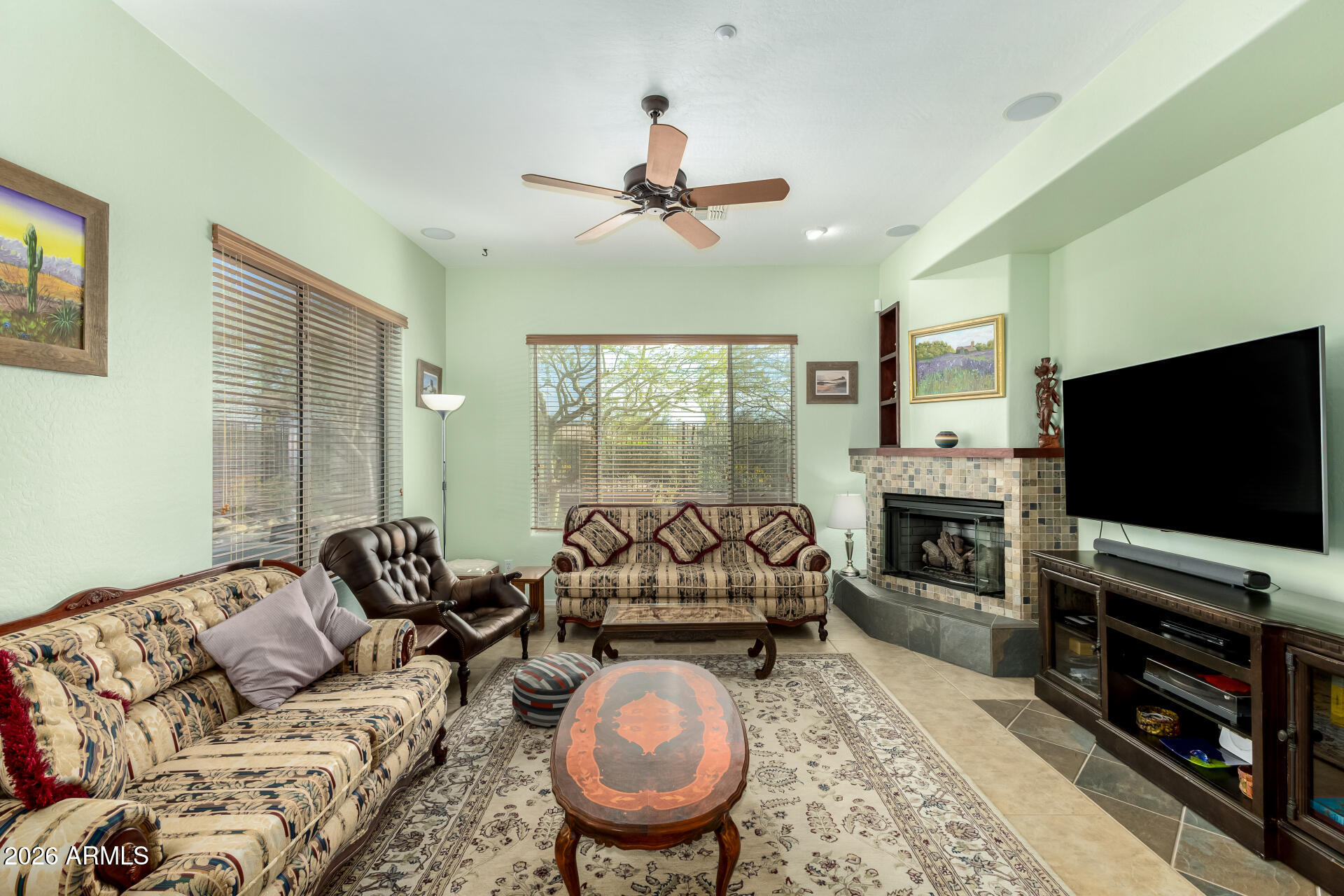 41819 N IRON HORSE Court