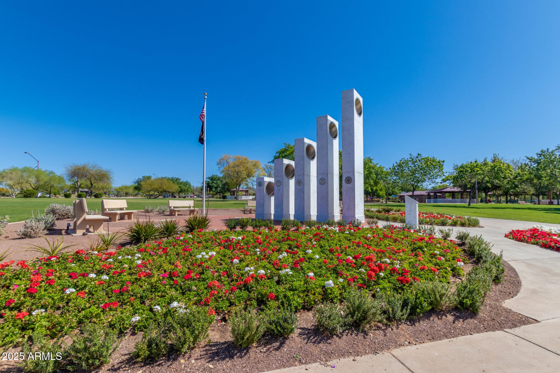 41819 N IRON HORSE Court