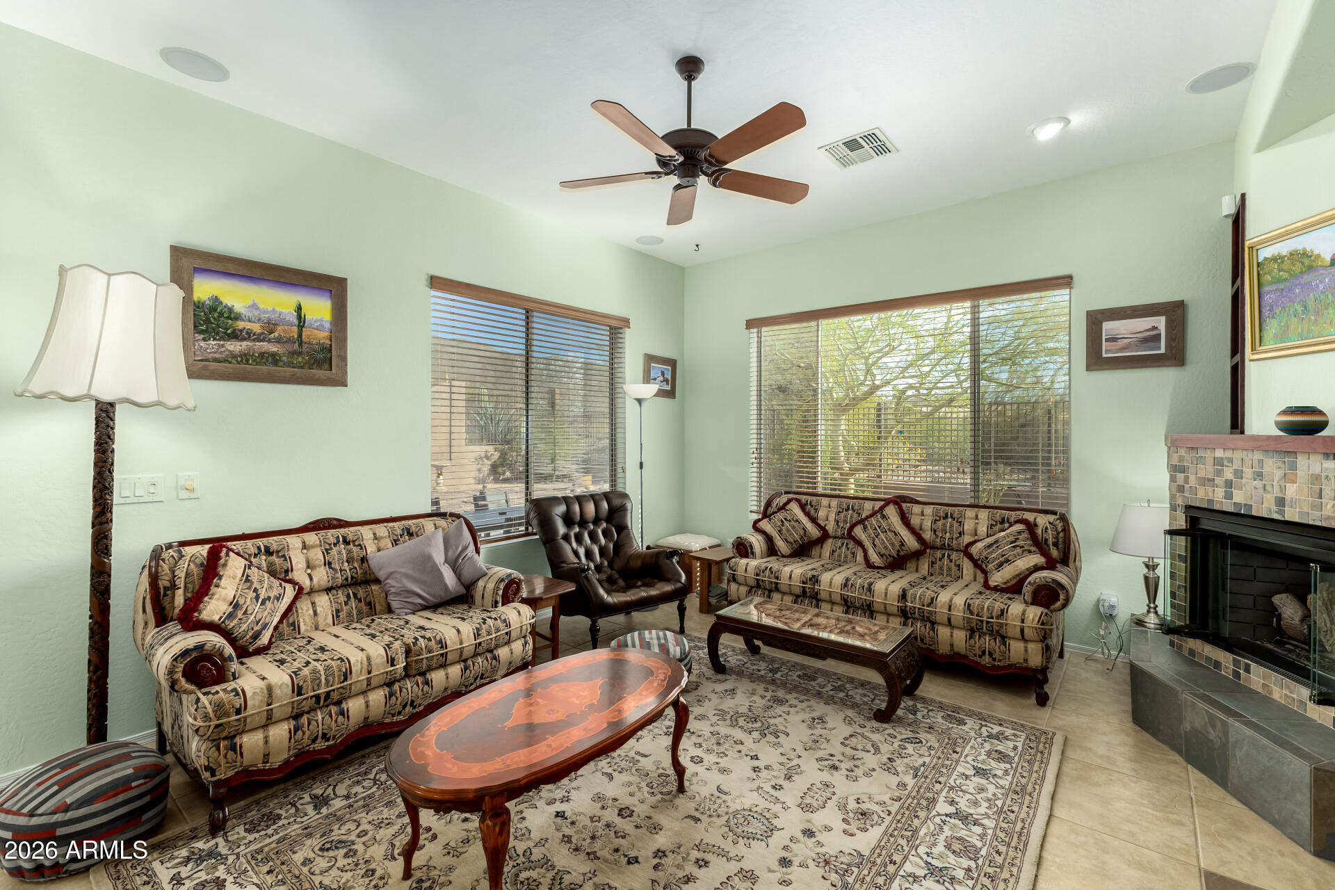 41819 N IRON HORSE Court