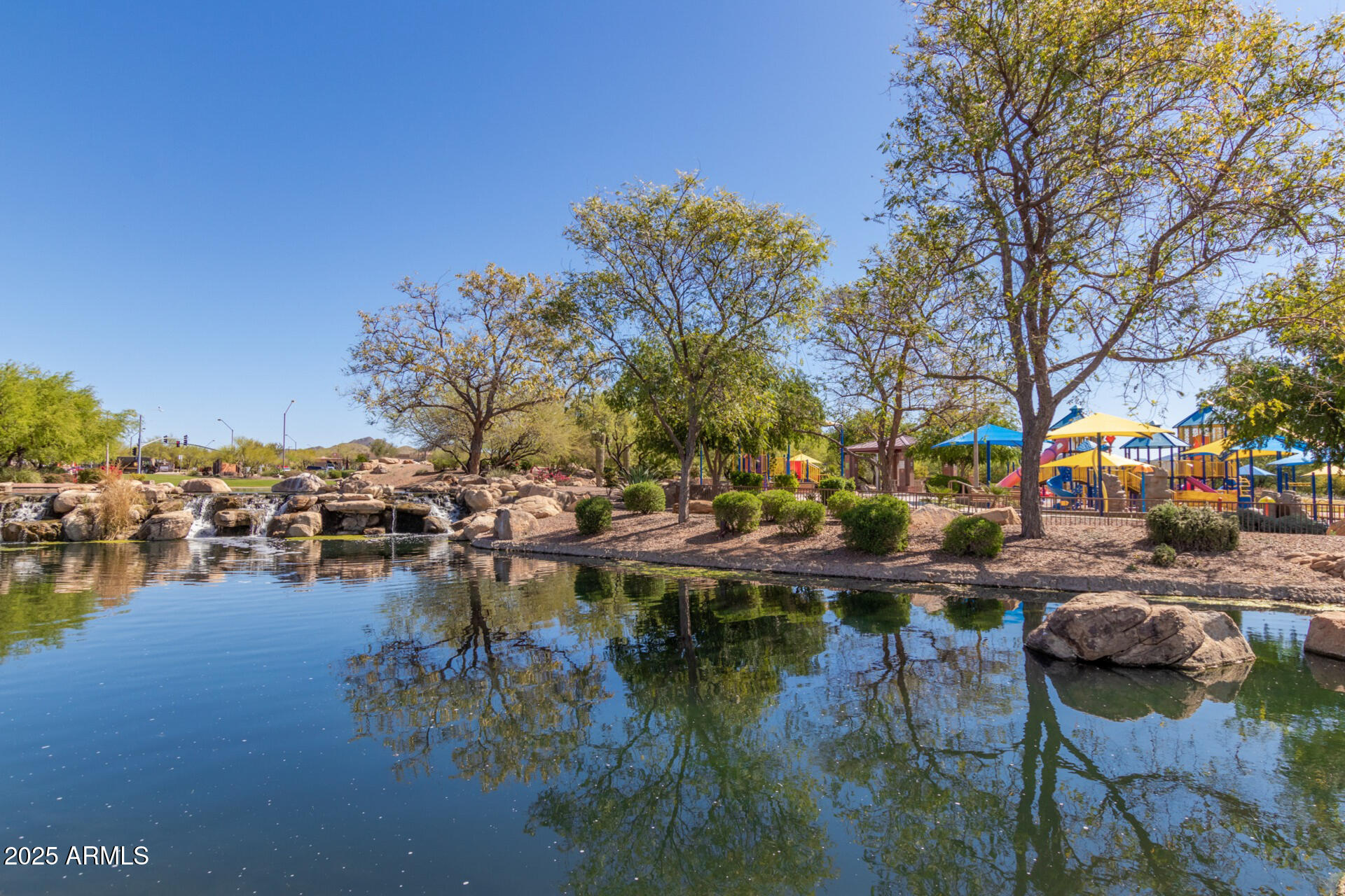 41819 N IRON HORSE Court