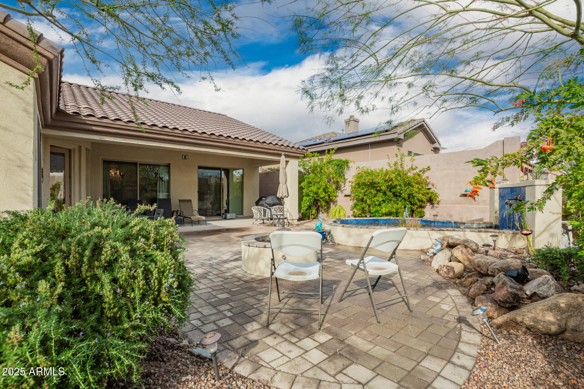 41819 N IRON HORSE Court