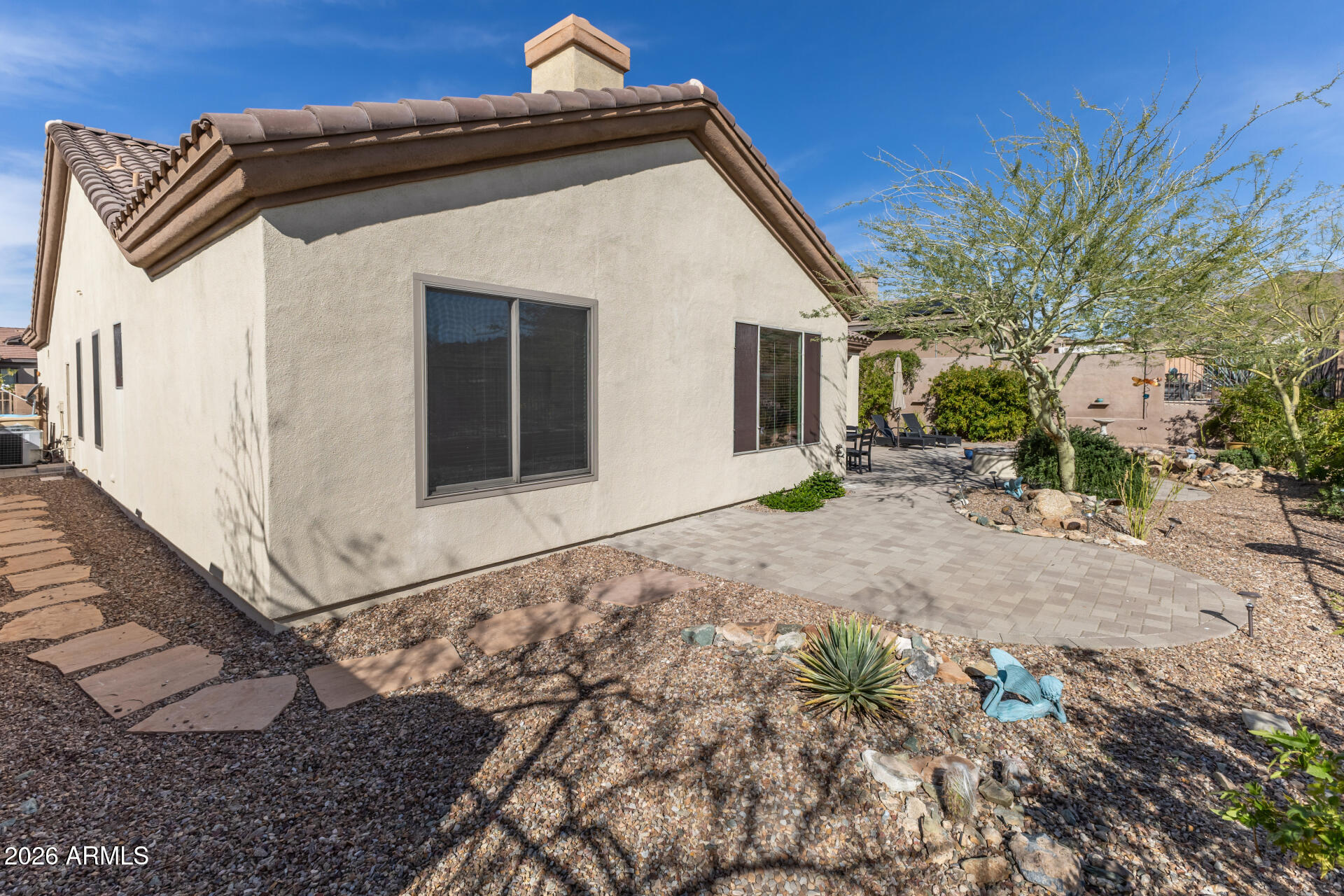 41819 N IRON HORSE Court