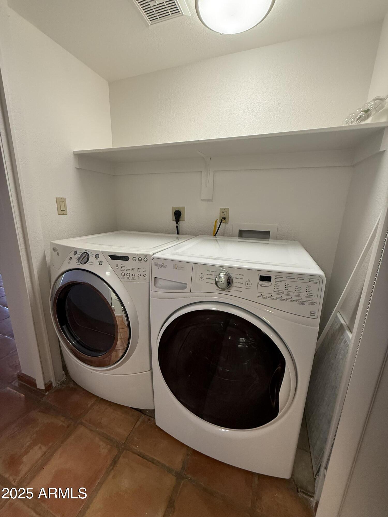 10854 E YUCCA Street